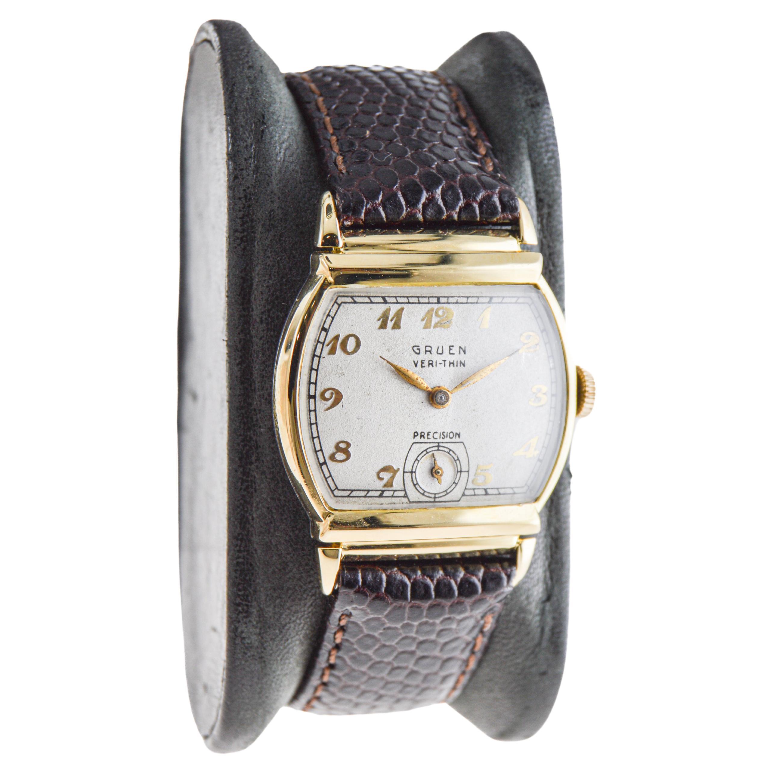 FACTORY / HOUSE: Gruen Watch Company
STYLE / REFERENCE: Art Deco / Reference 421
METAL / MATERIAL: Yellow Gold-Filled
CIRCA / YEAR: 1940's
DIMENSIONS / SIZE: Length 36mm X Width 27mm
MOVEMENT / CALIBER: Manual Winding / 15 Jewels / Caliber 527
DIAL