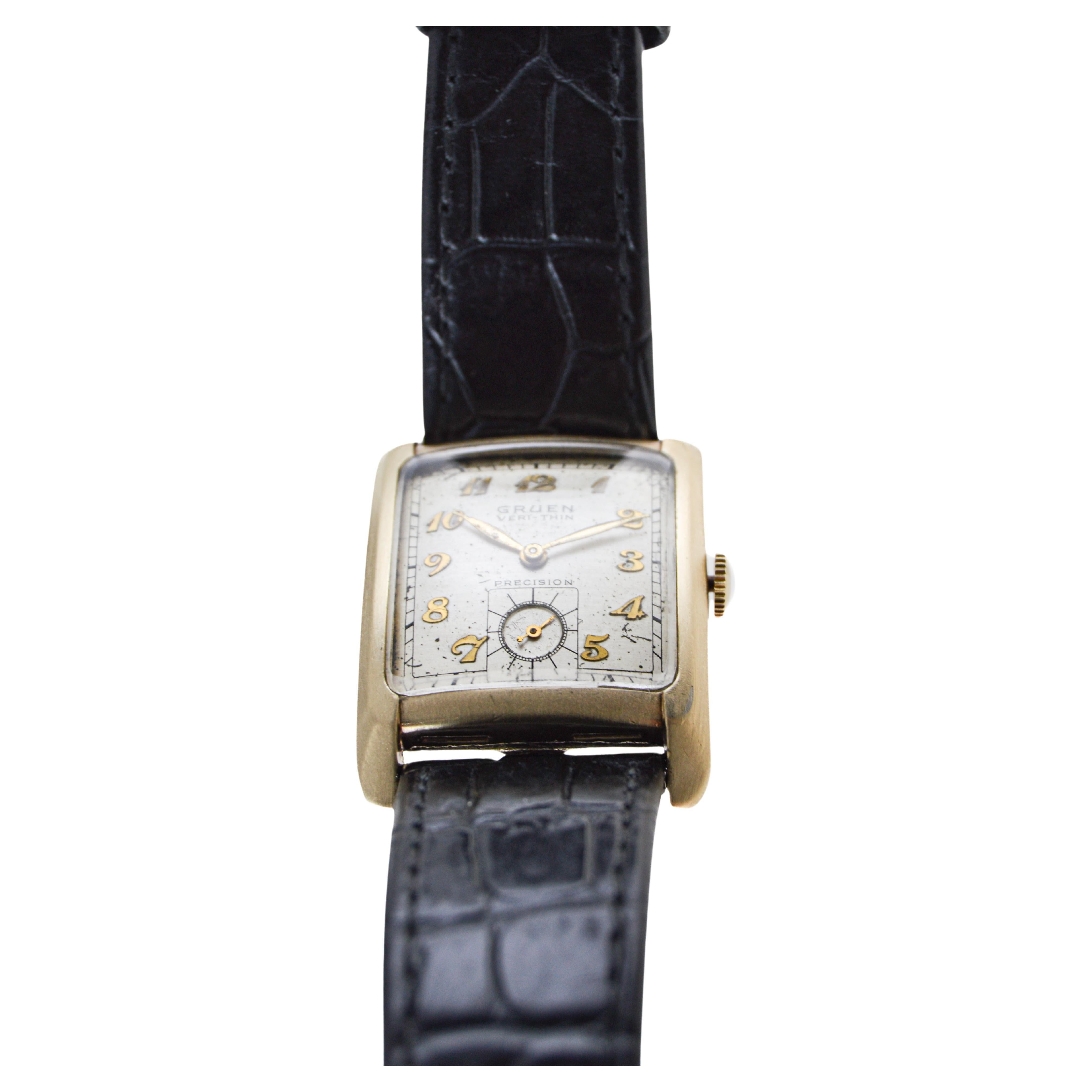 Gruen Gold Filled Art Deco Watch with Original Dial from 1940's In Excellent Condition For Sale In Long Beach, CA