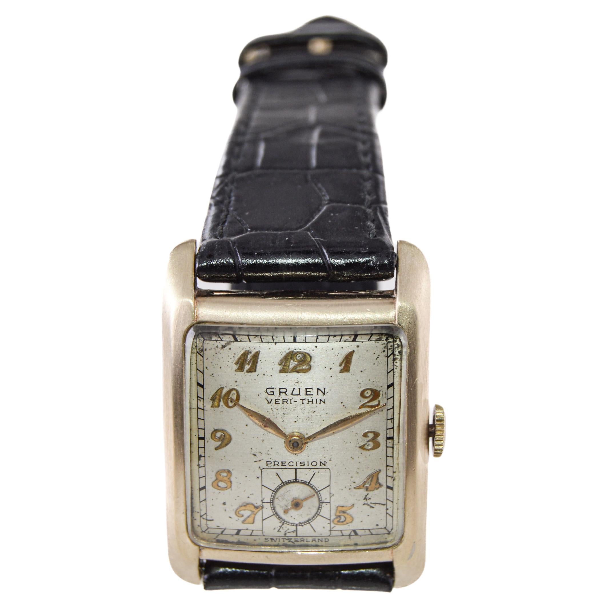Women's or Men's Gruen Gold Filled Art Deco Watch with Original Dial from 1940's For Sale