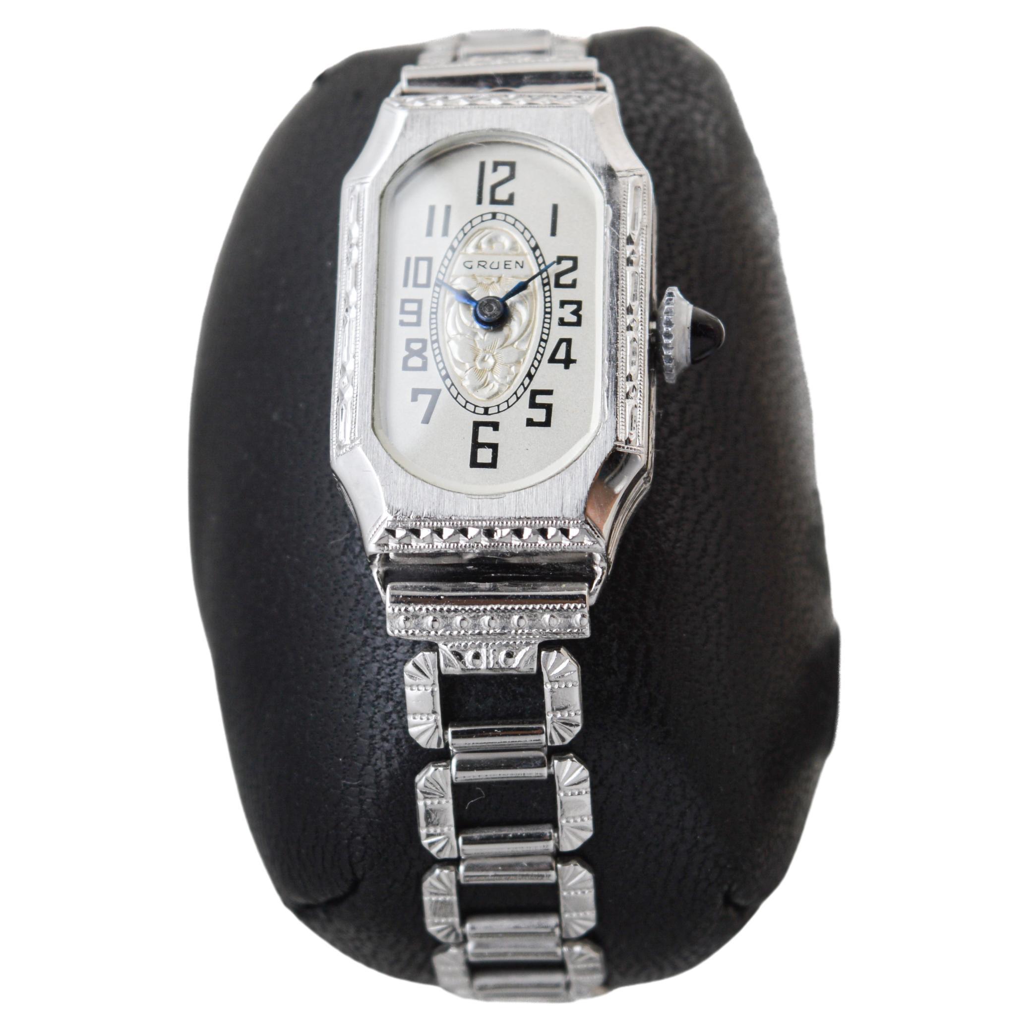 Gruen Goldgefüllte Damen-Art-déco-Uhr mit Original Zifferblatt und Armband 1930er Jahre (Art déco) im Angebot