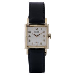 Reloj de pulsera manual Gruen Precision de oro de 9 quilates.