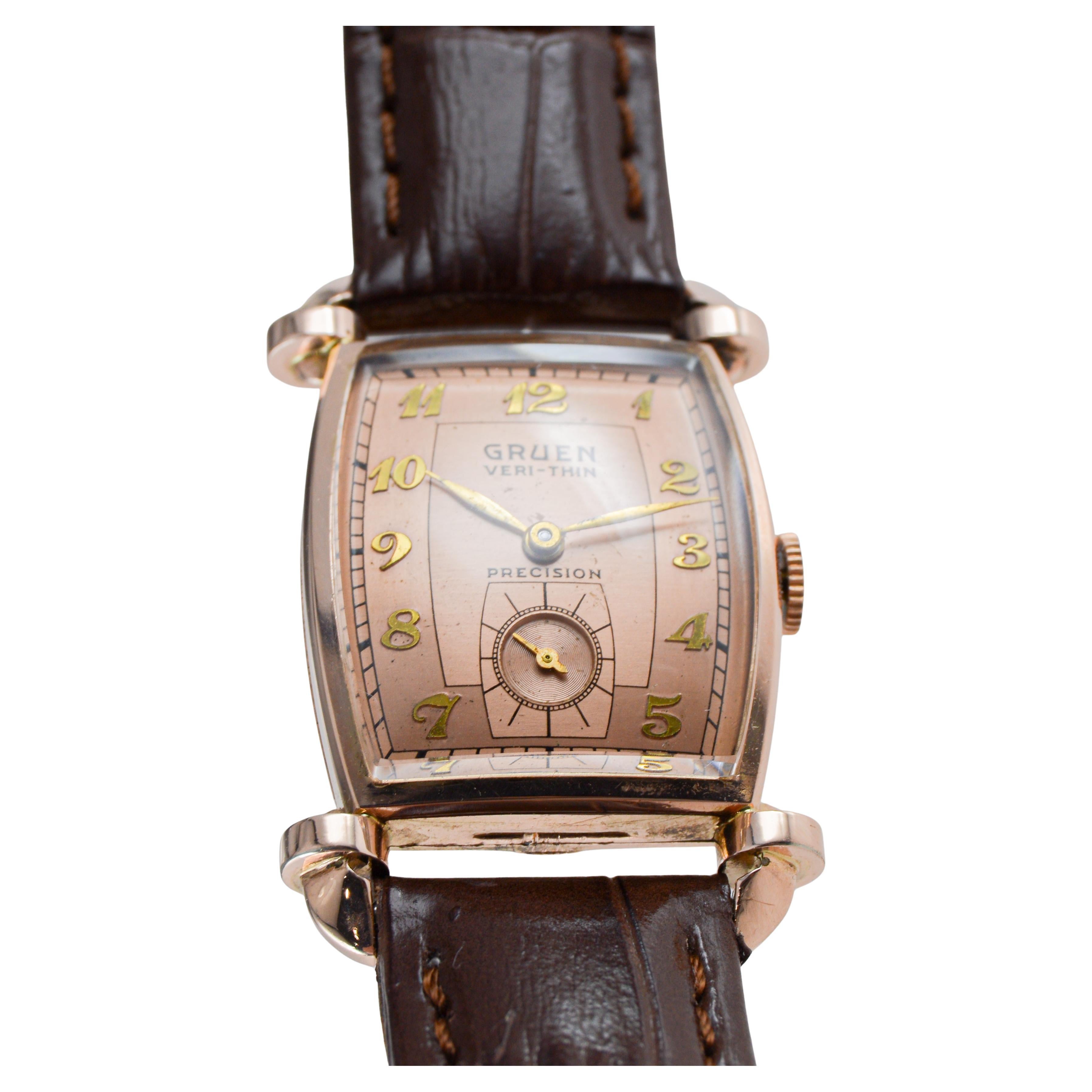 Rarissimo orologio Art Deco in oro rosa di Gruen del 1940 circa con quadrante originale in vendita 3