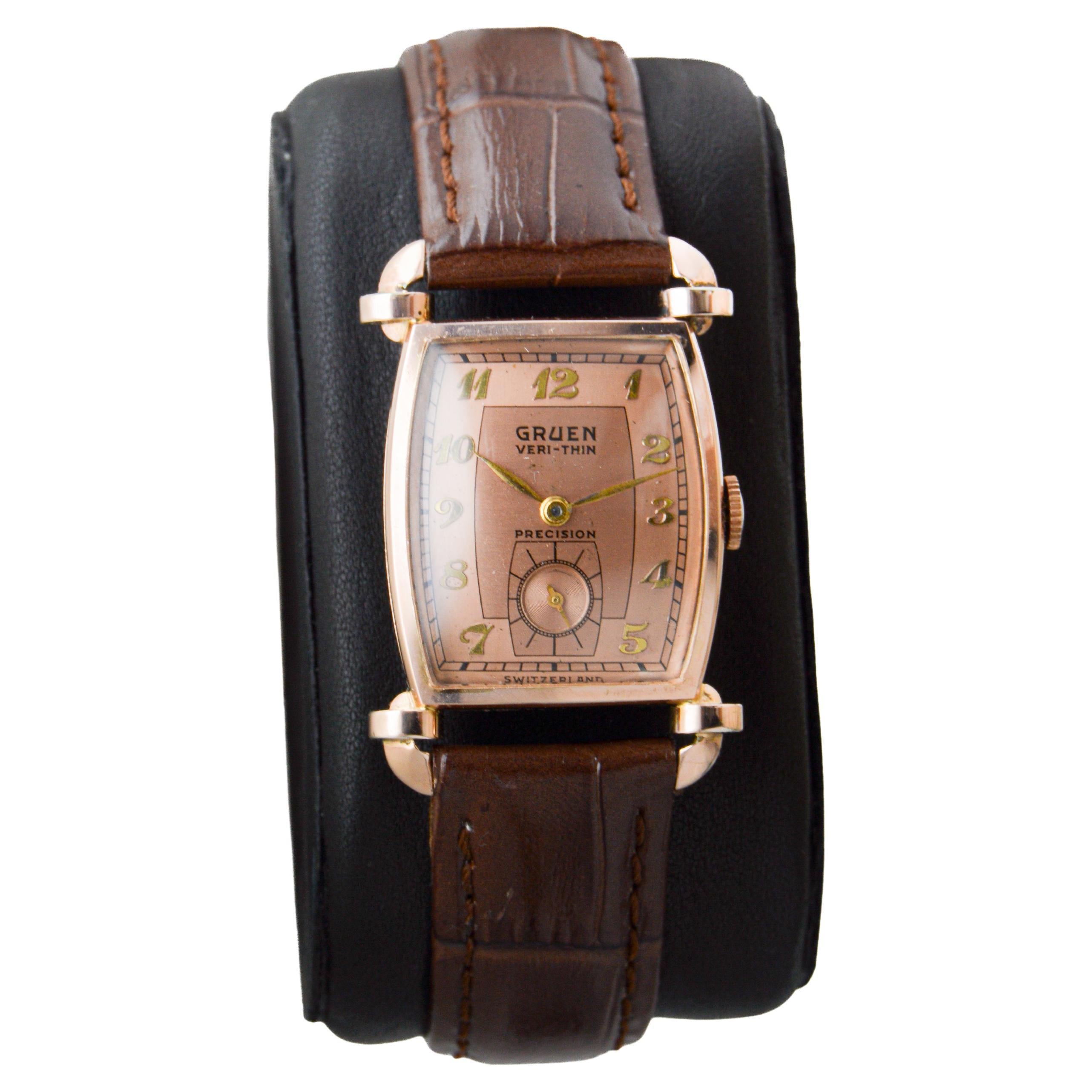 Rarissimo orologio Art Deco in oro rosa di Gruen del 1940 circa con quadrante originale in vendita