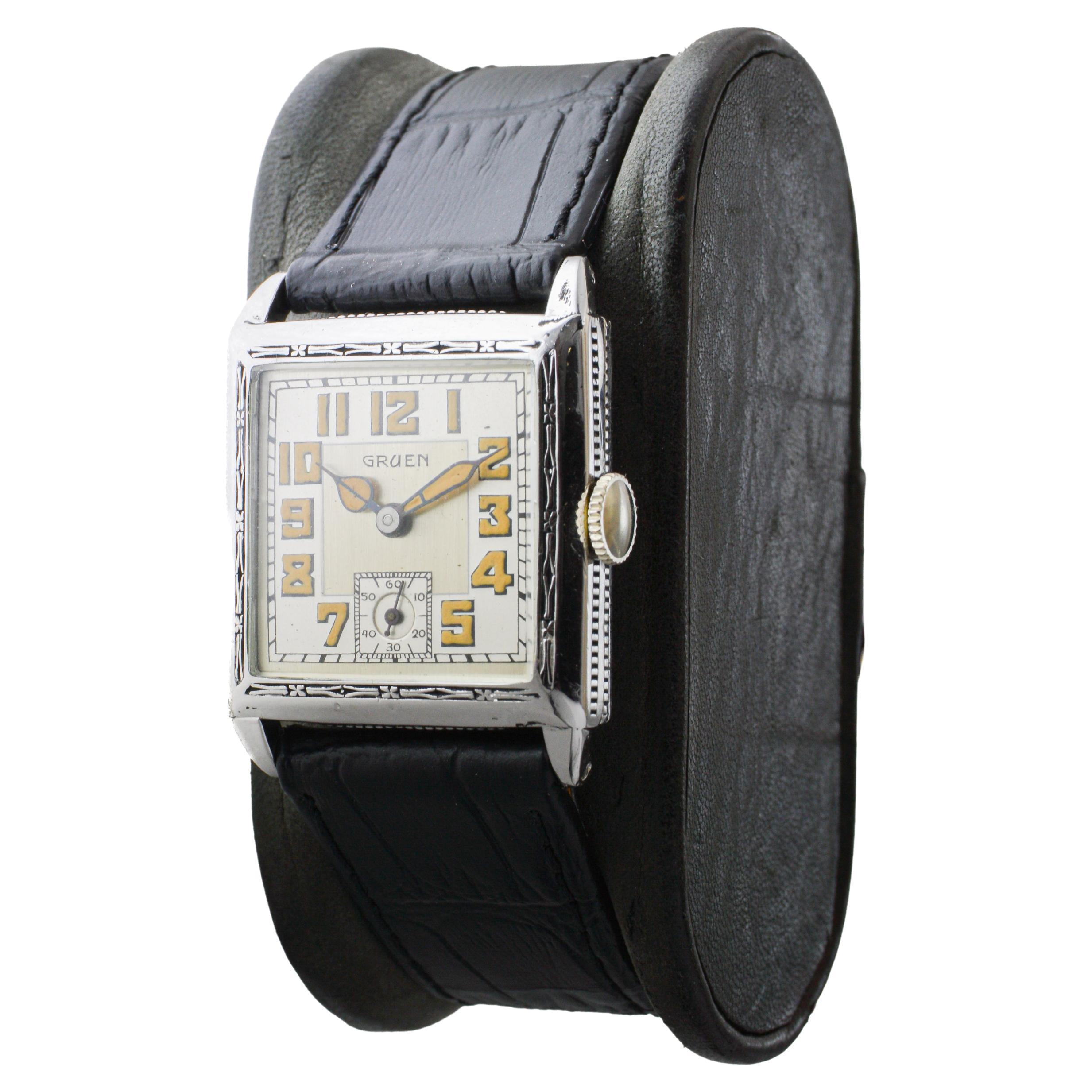 Orologio da serbatoio Art Deco in oro bianco di Gruen del 1925 circa con quadrante in argento 925 in vendita 2