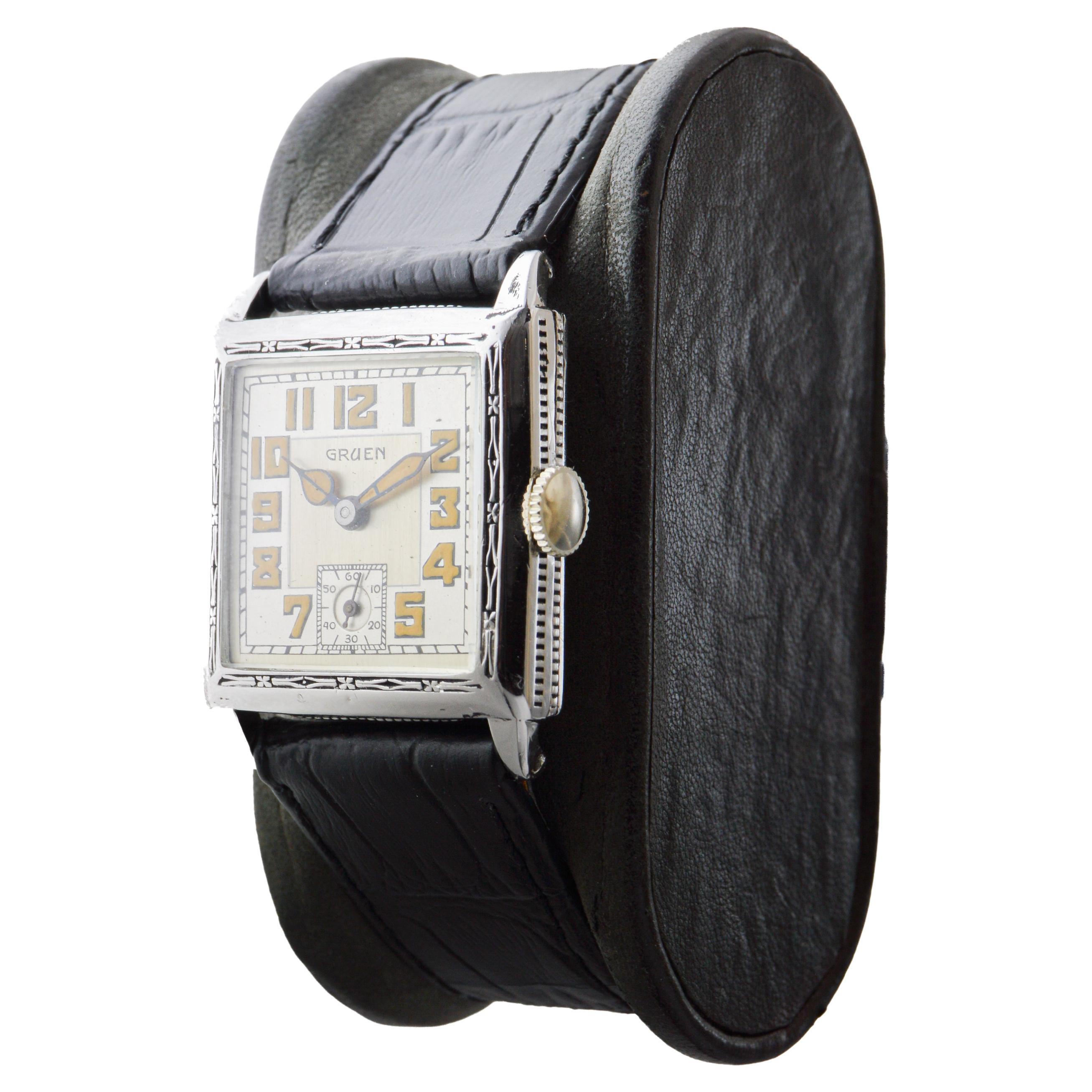 Orologio da serbatoio Art Deco in oro bianco di Gruen del 1925 circa con quadrante in argento 925 in vendita 3