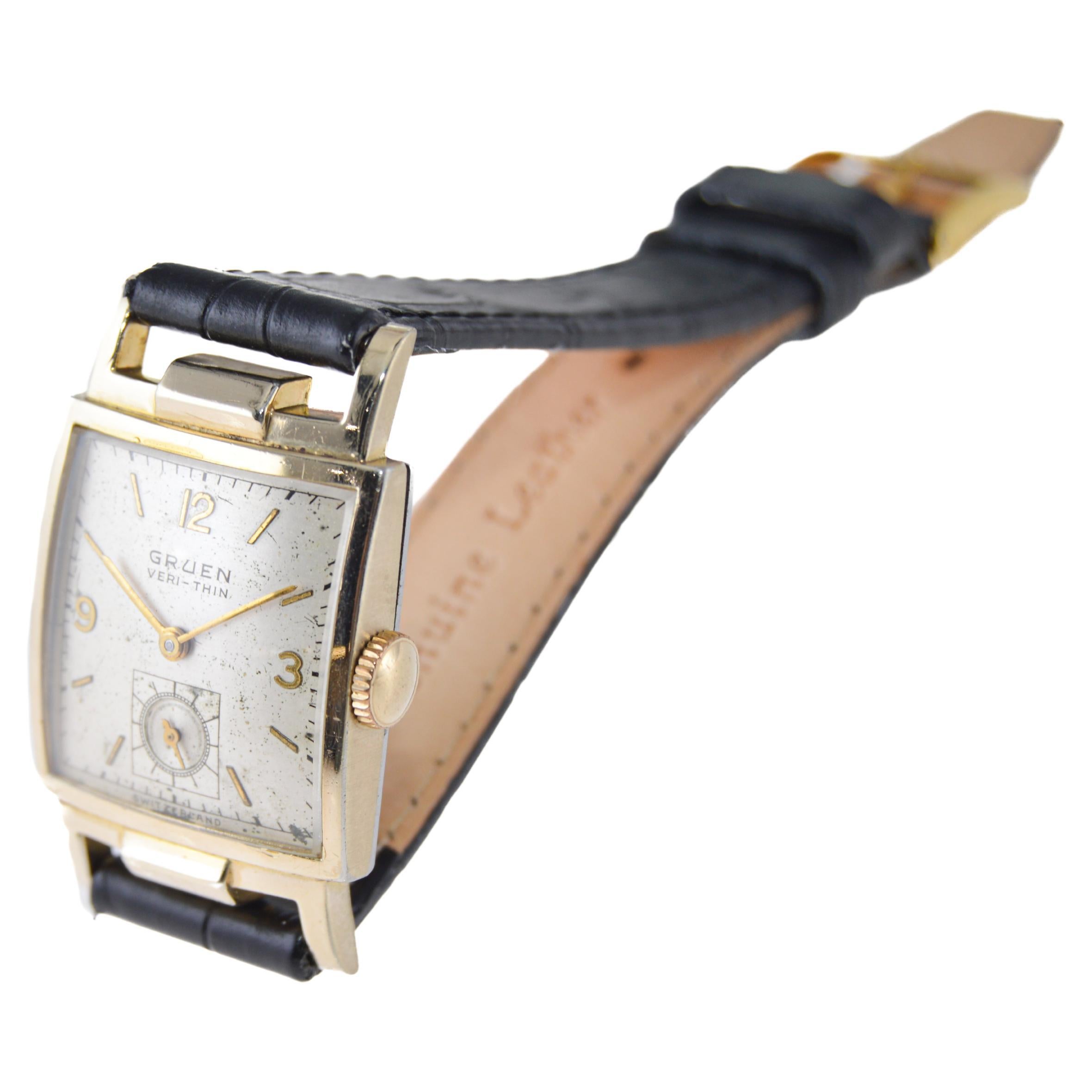 Gruen Yellow Gold Art Deco Tank Style watch with Original Dial from 1940's For Sale 3