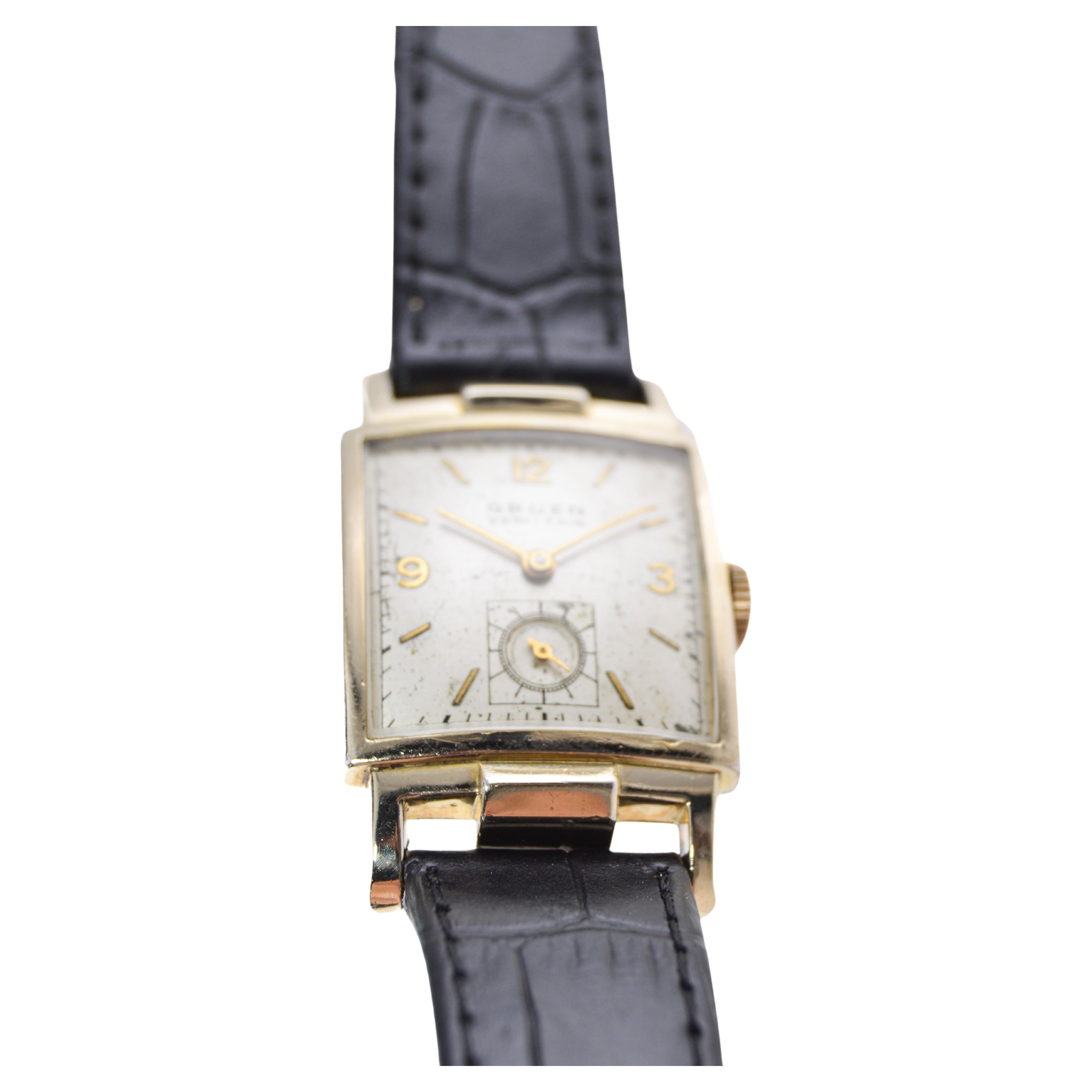 Gruen Yellow Gold Art Deco Tank Style watch with Original Dial from 1940's For Sale 4