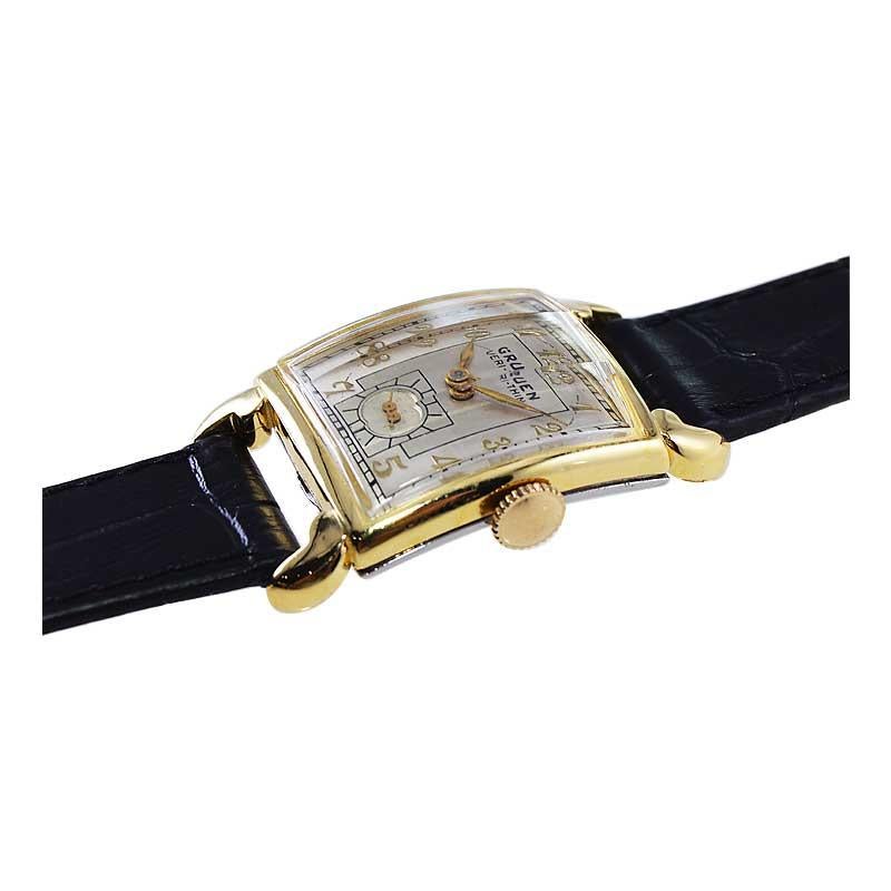 Gruen Yellow Gold Filled Art Deco Curvex Style Watch with Original Dial, 1940's For Sale 1