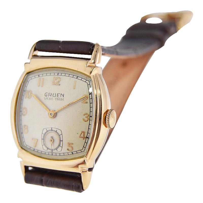 Gruen Yellow Gold Filled Art Deco Cushion Shape Watch from, 1940s For Sale 3