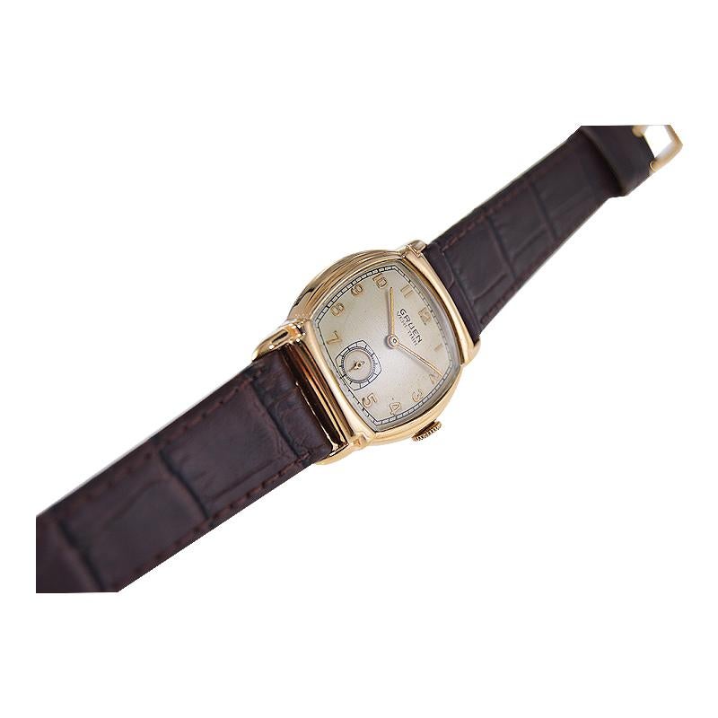 Gruen Yellow Gold Filled Art Deco Cushion Shape Watch from, 1940s For Sale 5