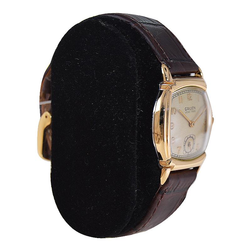 FACTORY / HOUSE: Gruen Watch Company
STYLE / REFERENCE: Cushion Shape / Reference 528
METAL / MATERIAL: Yellow Gold Filled
CIRCA / YEAR: 1040's
DIMENSIONS / SIZE:  Length 36mm X Width 26mm
MOVEMENT / CALIBER: Manual Winding / 17 Jewels / Caliber