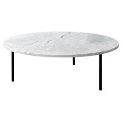 Gruff L Gerillter Carrara Couchtisch von Un'common