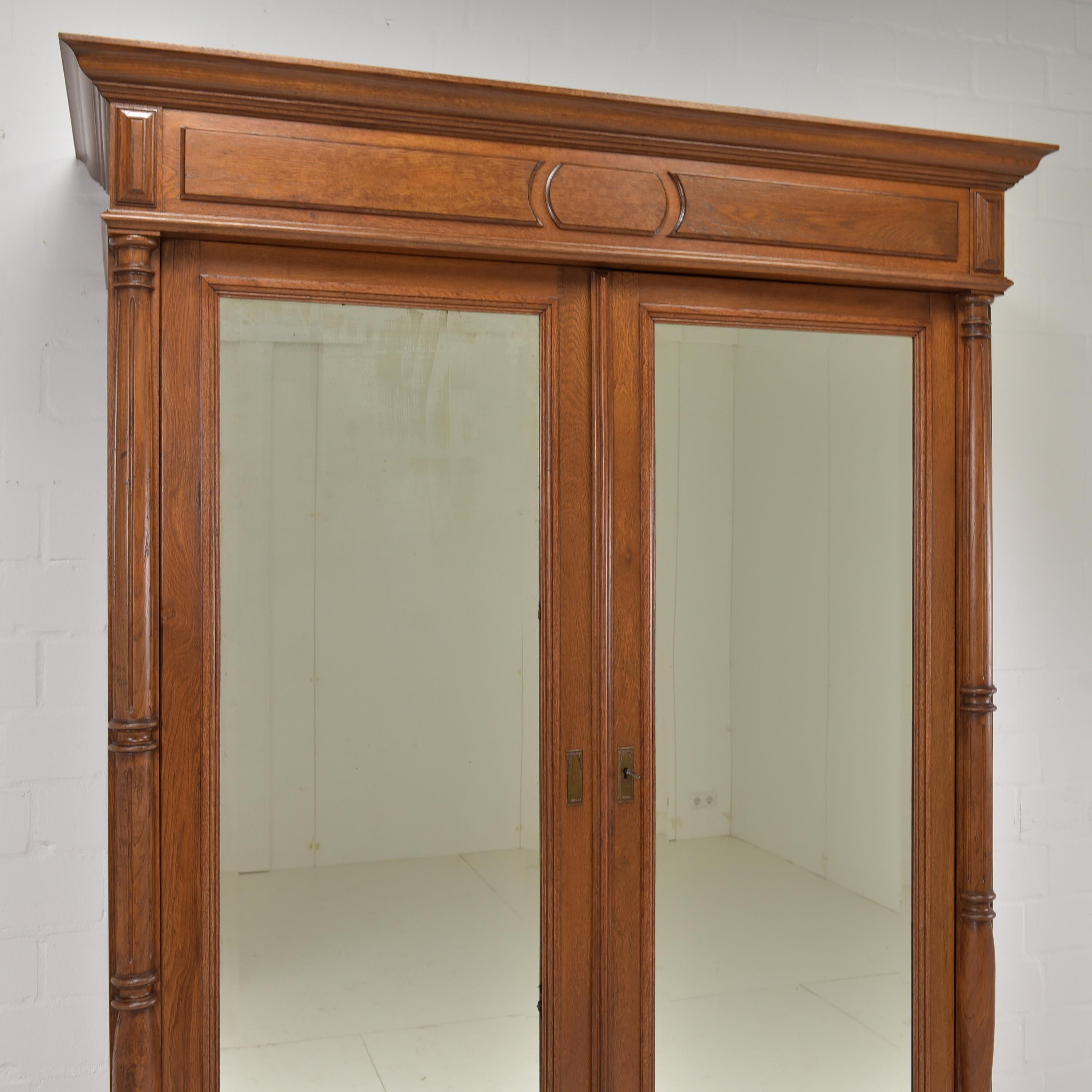 Gründerzeit Hallway Closet / Wardrobe in Solid Oak, 1900 5