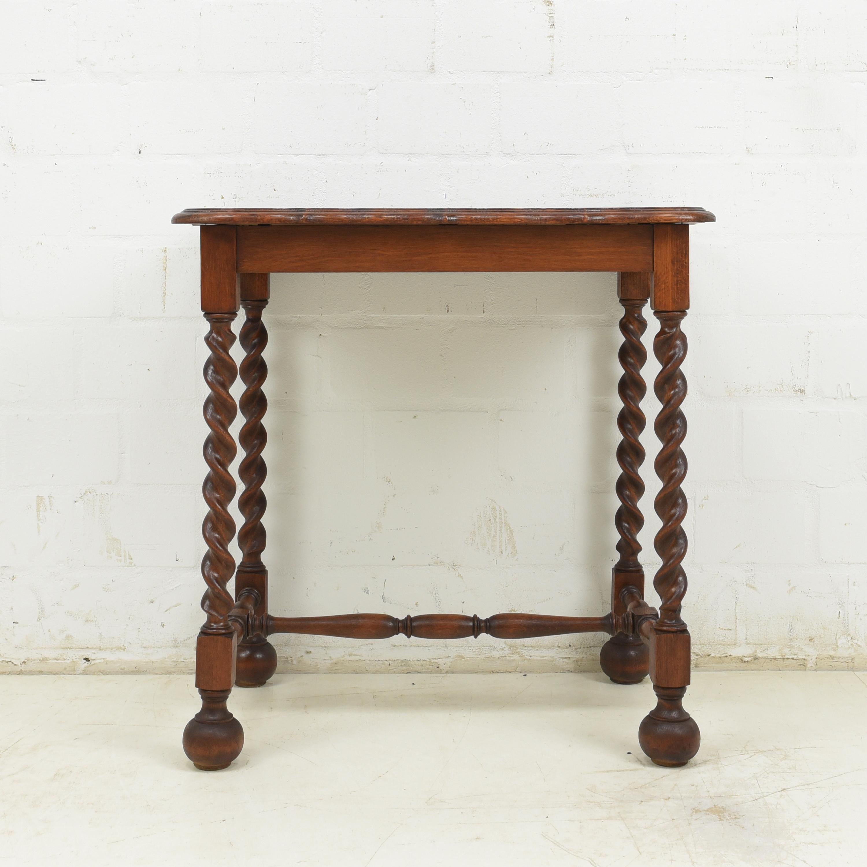 Side table restored Gründerzeit around 1890 Solid oak coffee table

Features:
Curved top on base with corkscrew legs
Beautiful patina
Decorative model

Additional information:
Material: Solid oak
Dimensions: 70 W x 48 D x 71 H
