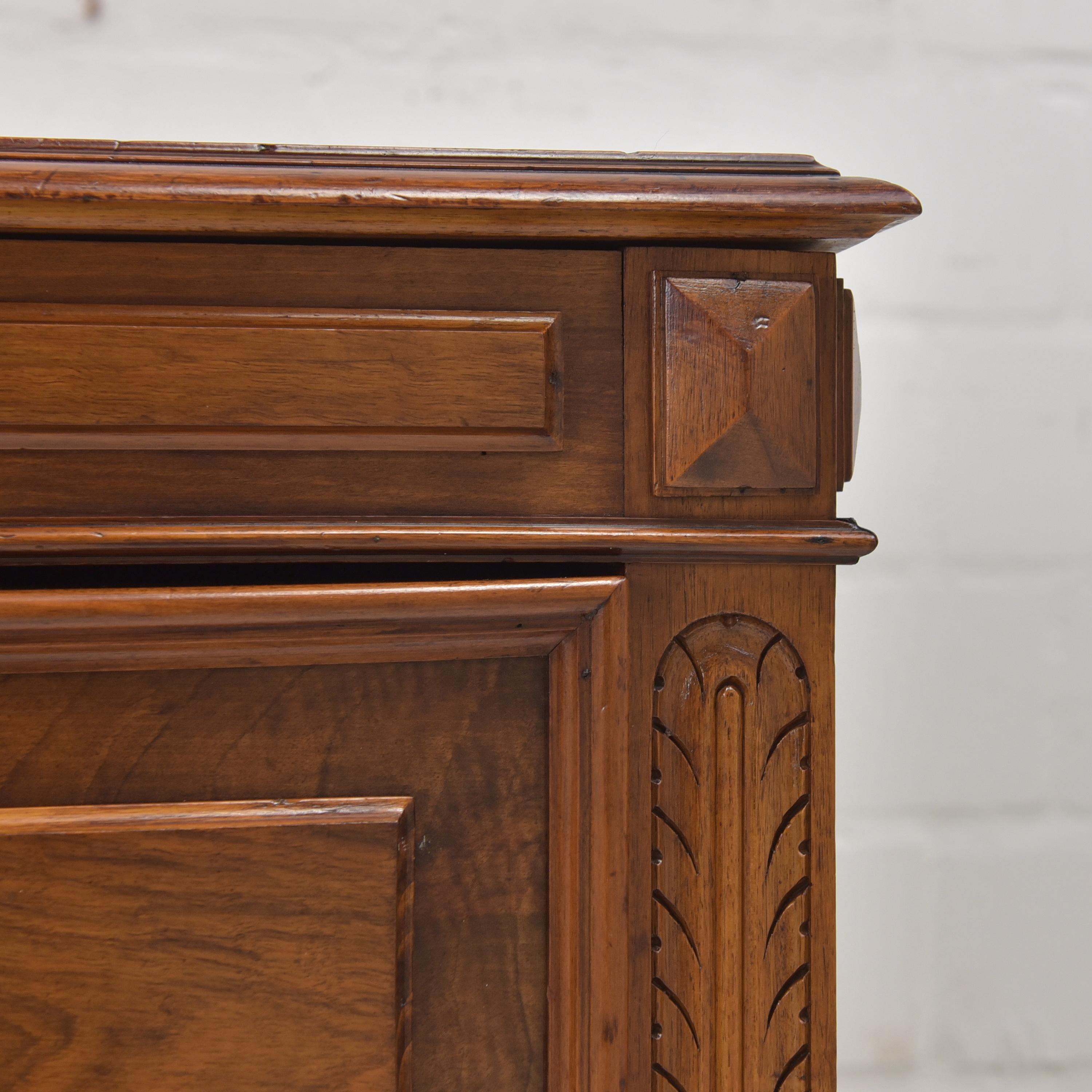 Gründerzeit Small Deep Chest of Drawers in Solid Walnut, 1900 For Sale 3