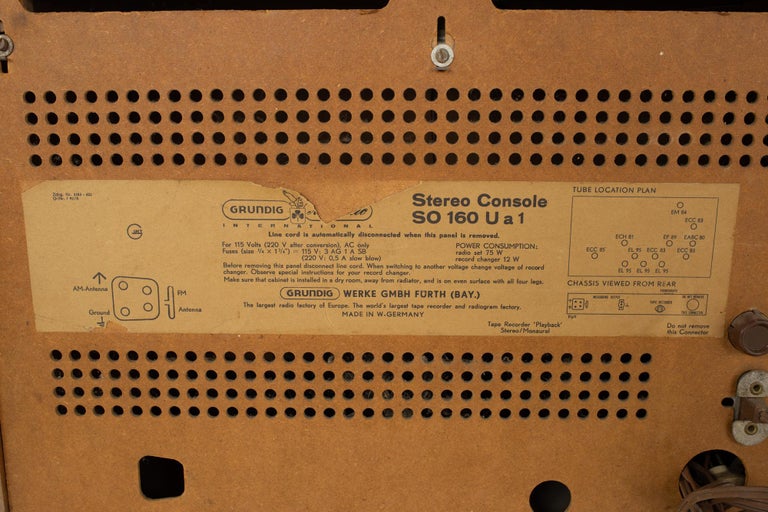 Grundig Mid Century Stereo Record Console 7