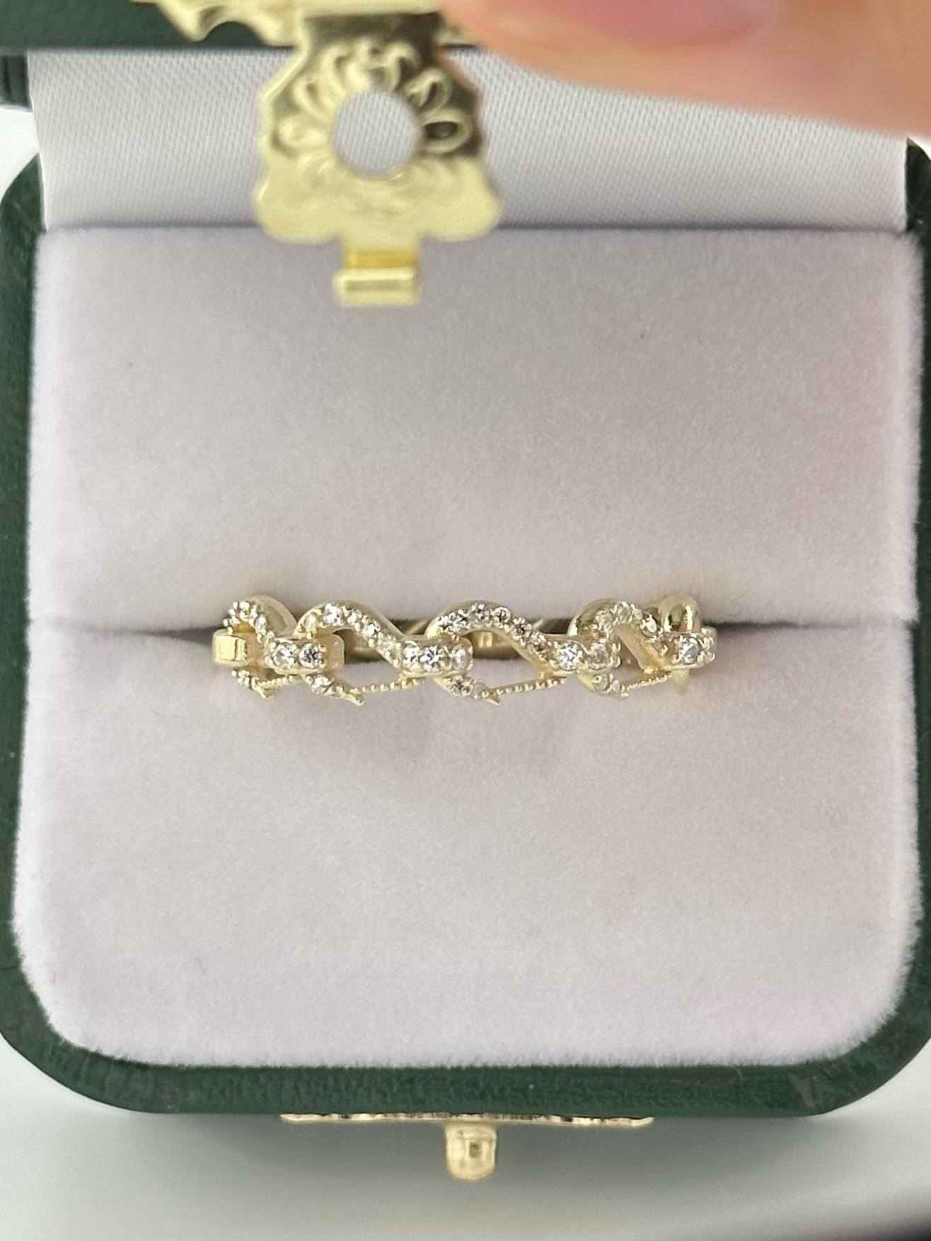 For Sale:  Grunfeld Link 14k Yellow Gold and Diamond Ring 3