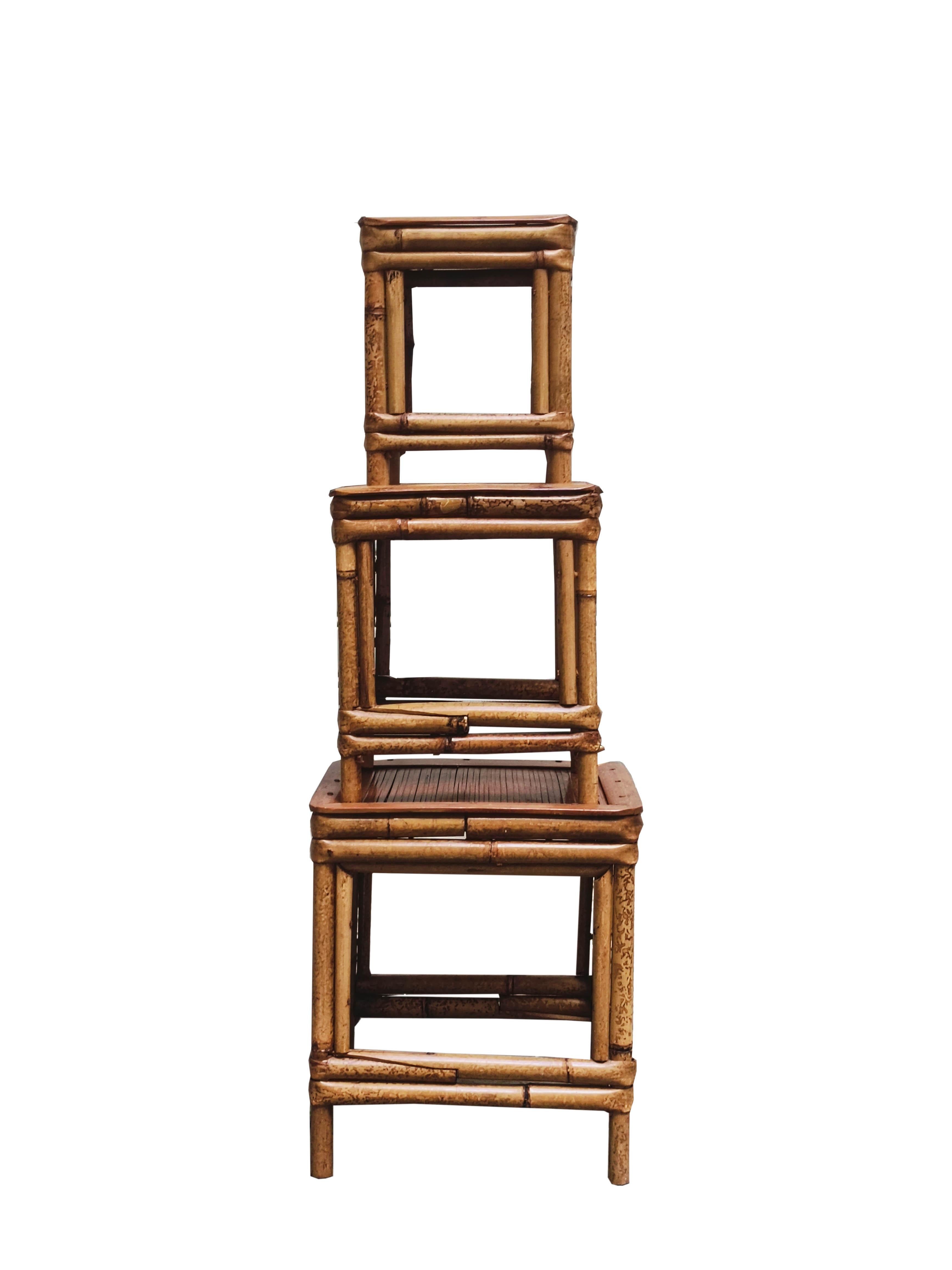 Mid-Century Modern Group of Three Small Tables in Rattan and Midollino, Italy 1960s For Sale