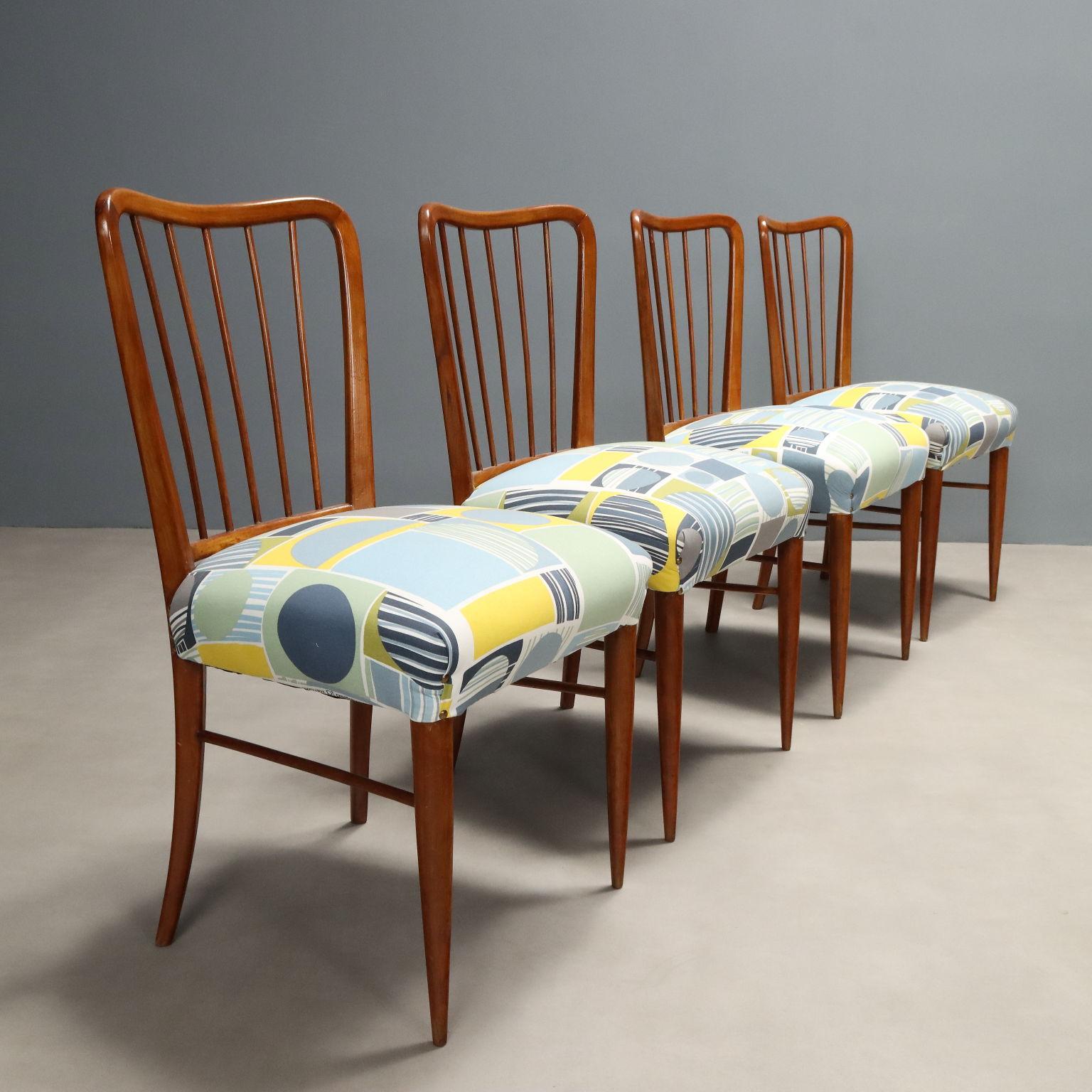 Groupe de six chaises des années 1960 Bon état - En vente à Milano, IT