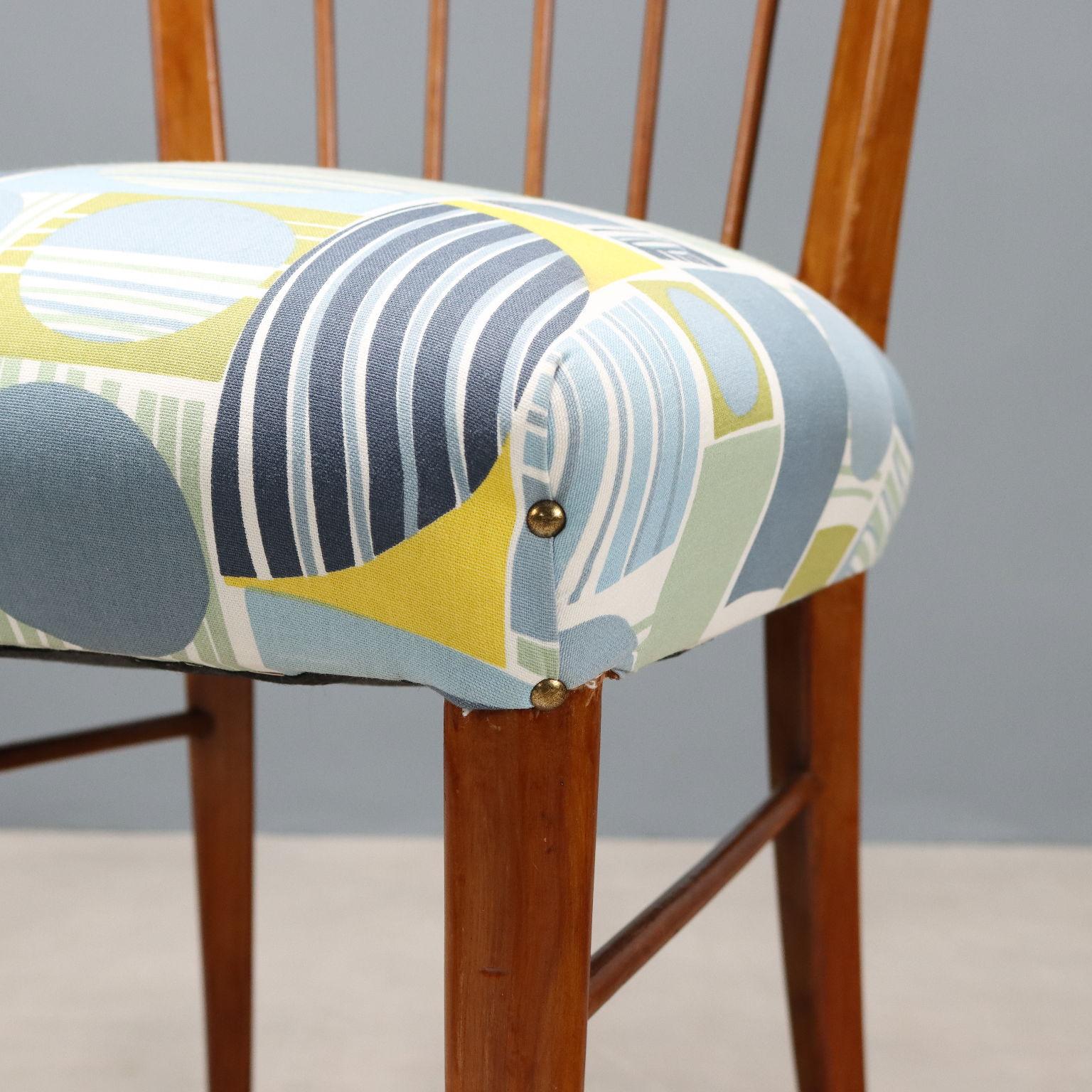 Hêtre Groupe de six chaises des années 1960 en vente