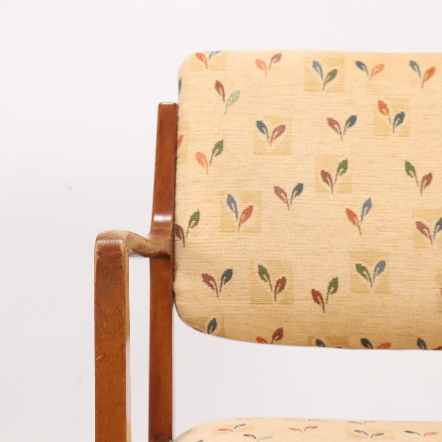 Italian Groupe de trois chaises avec accoudoirs 50s-60s en vente
