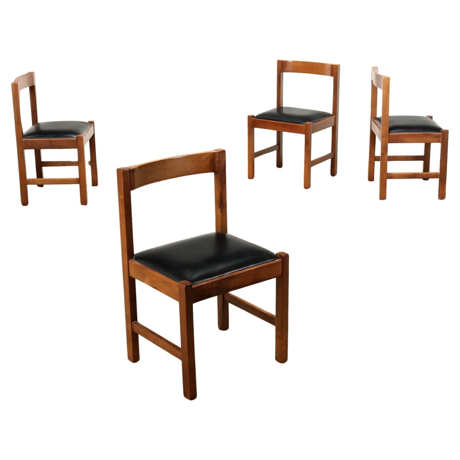 Gruppe von vier Stühlen 70er-80er Jahre im Angebot