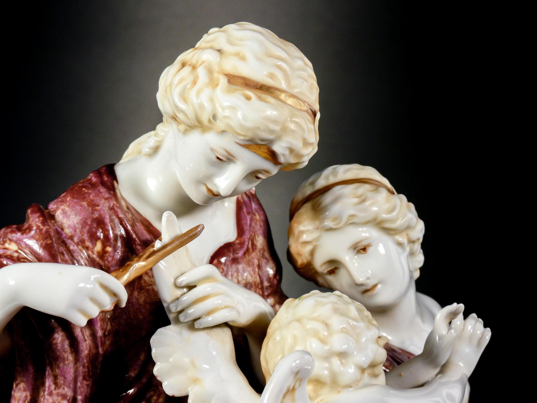 Grupo escultórico de porcelana 