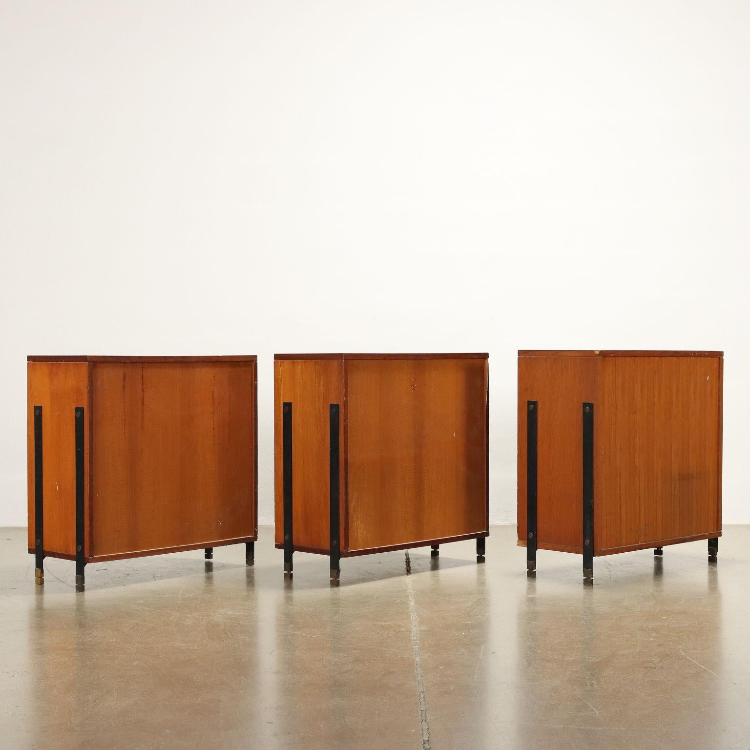 Gruppe von drei Möbeln aus den 1960er Jahren, braun, Teakholz und Formica im Angebot 4