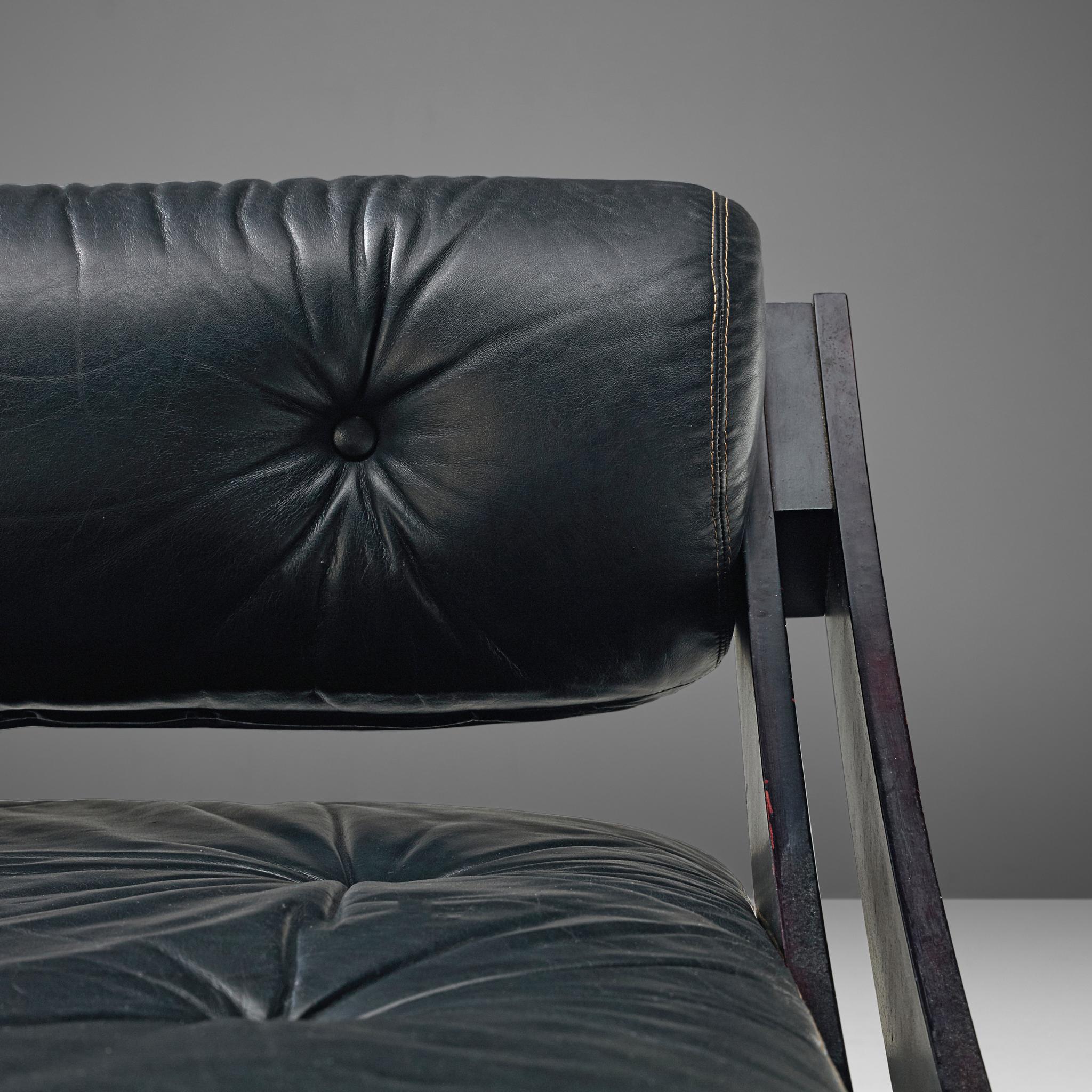 Leather 'GS-195' Sofa by Gianni Songia
