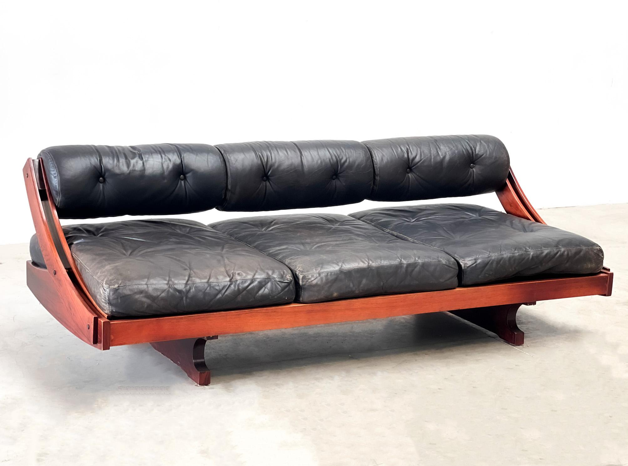 GS195 black leather sofa or daybed by Gianni Songia In Good Condition In Nijlen, VAN