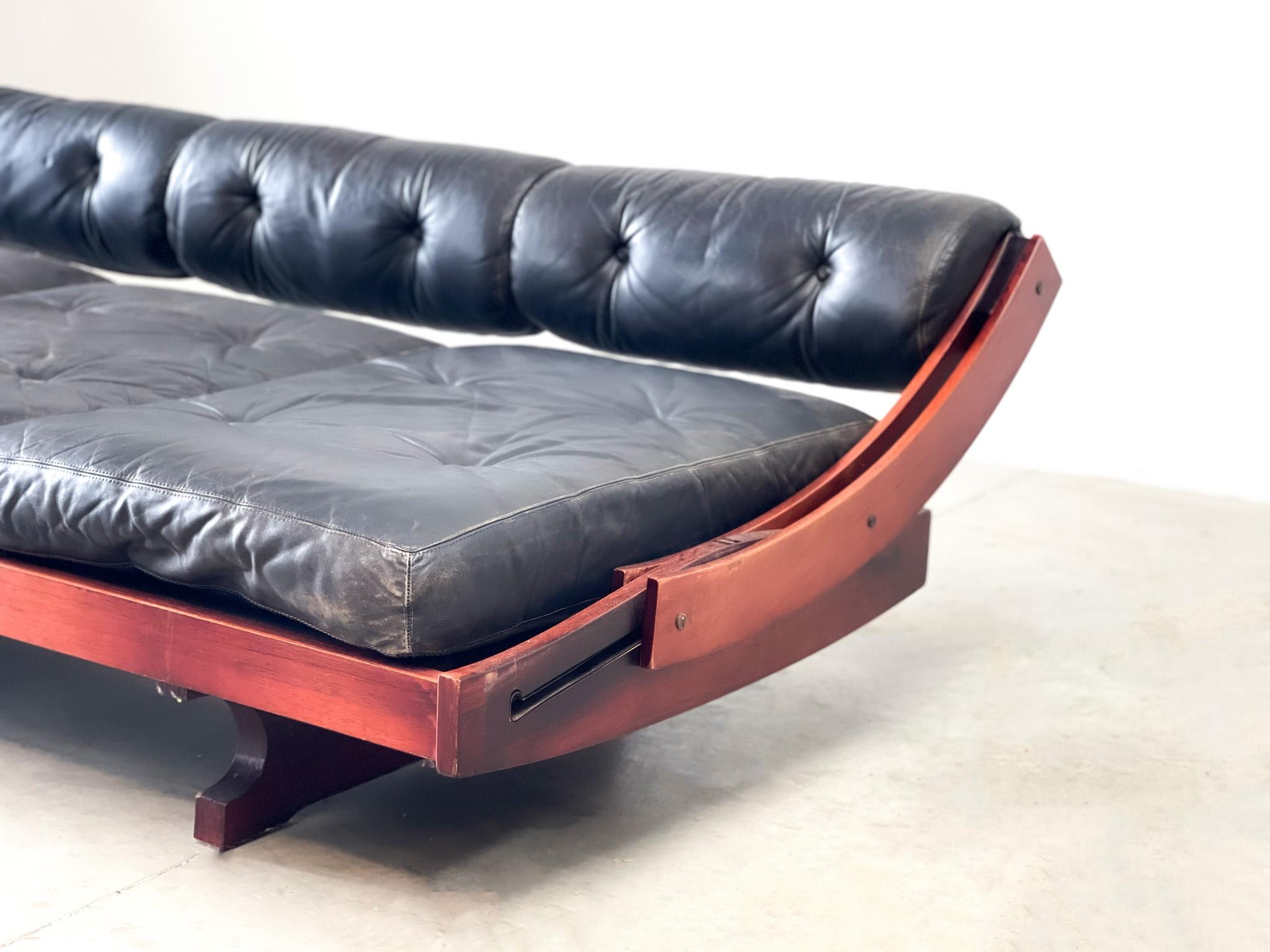 GS195 black leather sofa or daybed by Gianni Songia 1