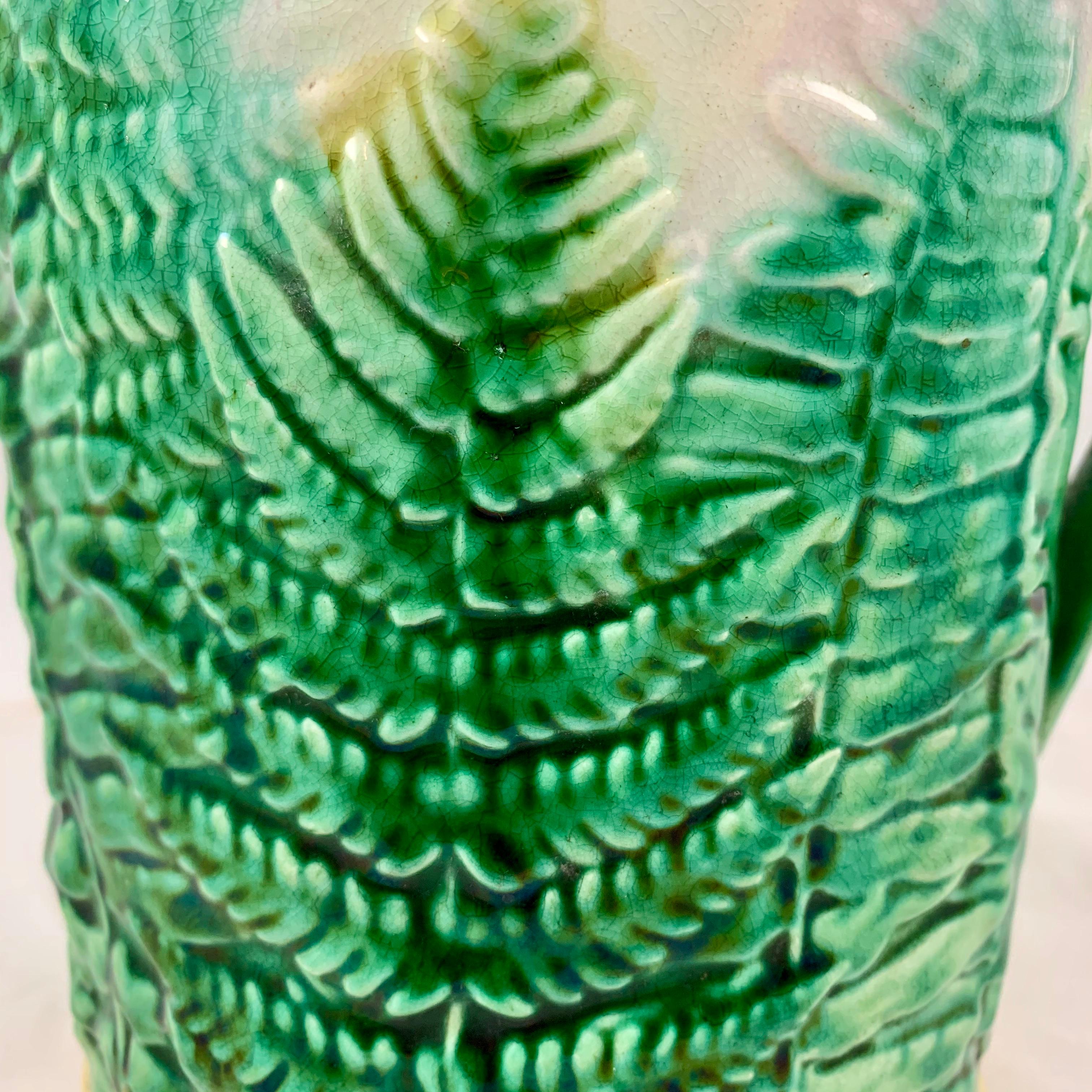 GS&H Etruscan American Majolica Green and White Fern Pitcher, circa 1880 In Good Condition In Philadelphia, PA