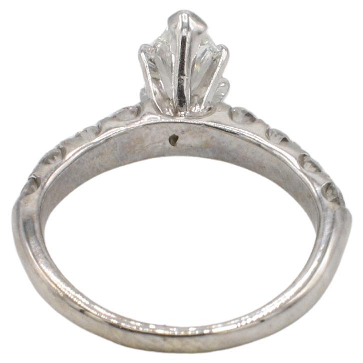 Modern GSI Certified 1.00 Carat H SI2 Marquise Natural Diamond Engagement Ring For Sale