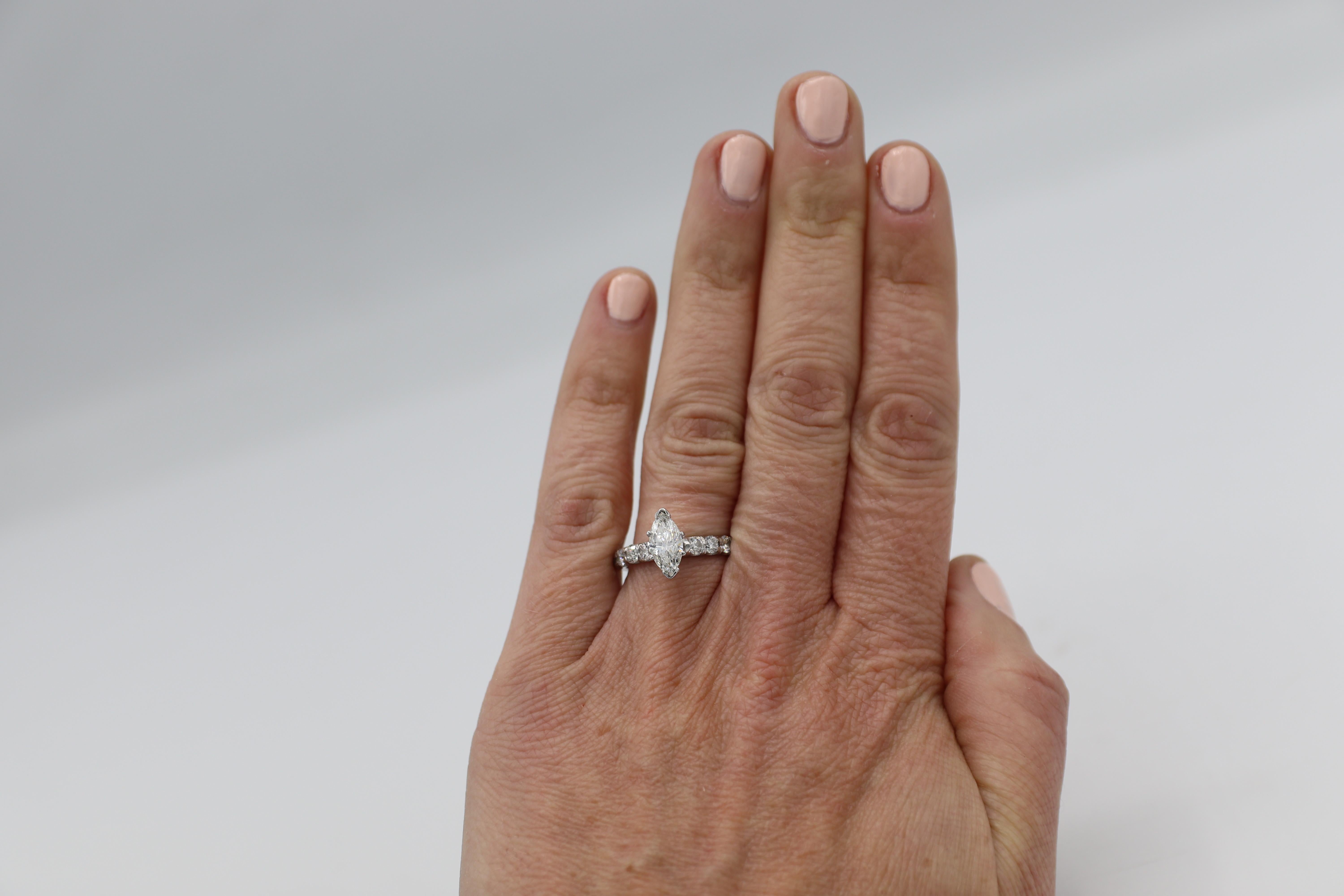 Women's GSI Certified 1.00 Carat H SI2 Marquise Natural Diamond Engagement Ring For Sale