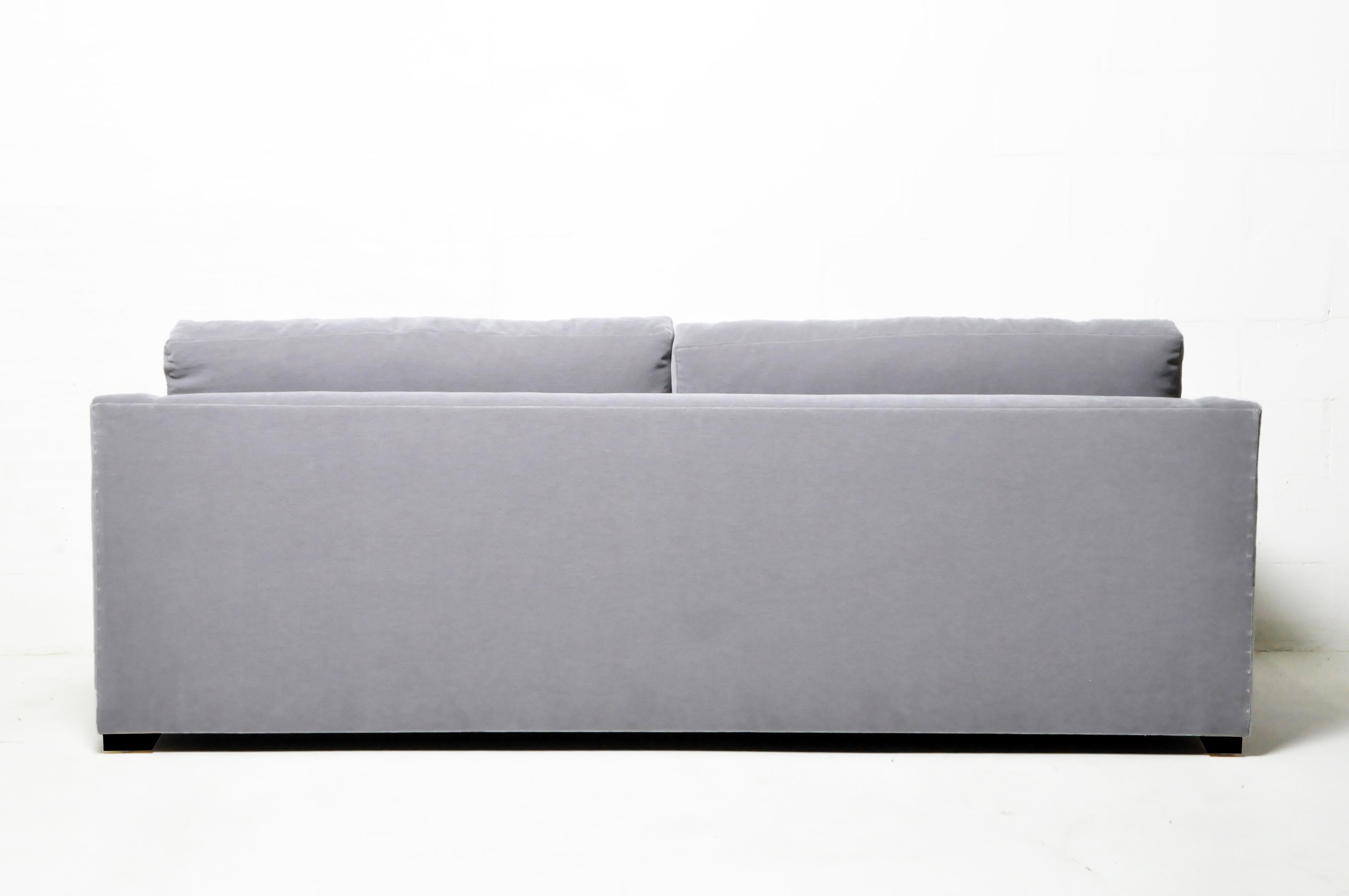 GT Atelier Budapest Sofa (Nordamerikanisch) im Angebot