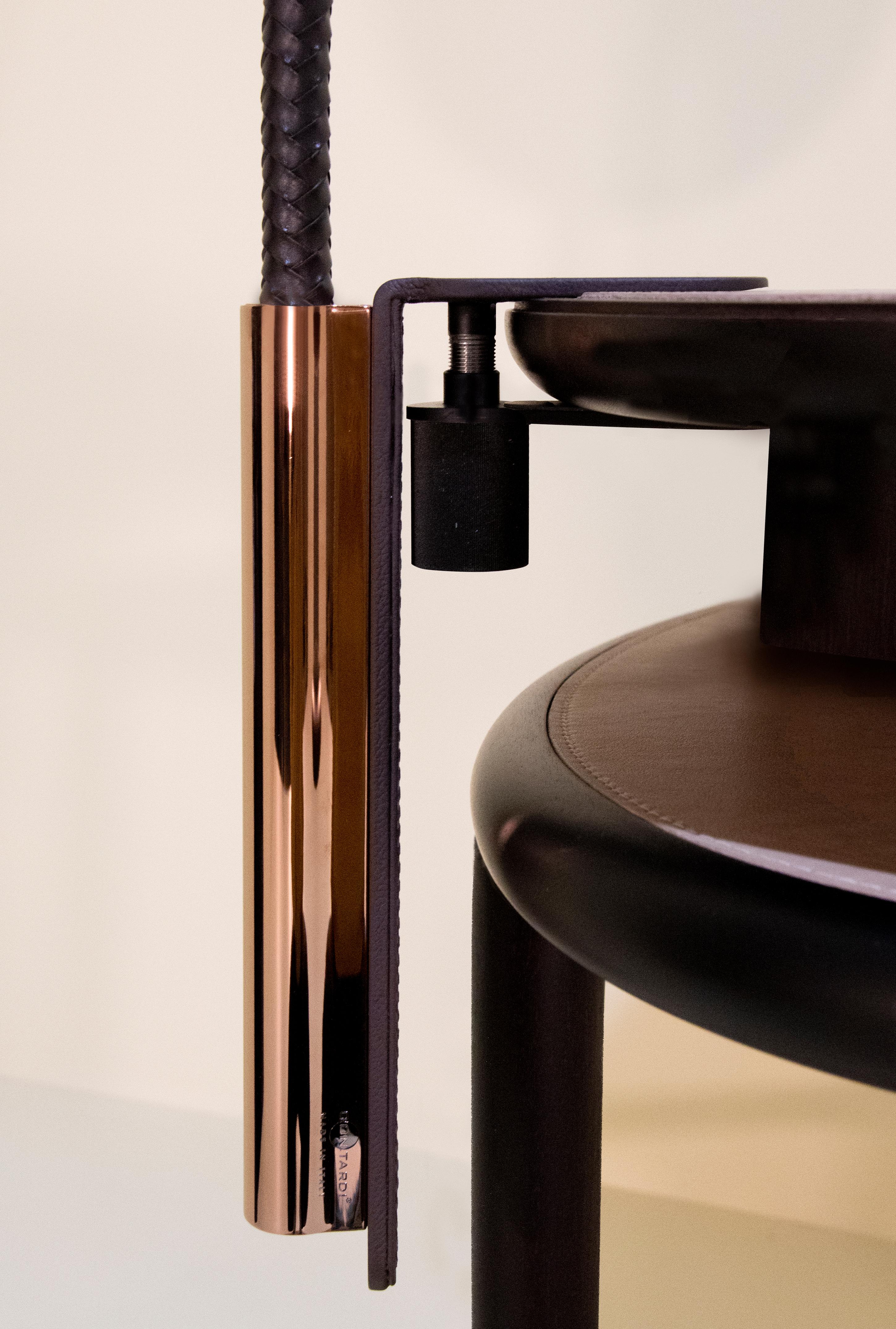italien G&T Accessoire de fixation de table en cuir Brown foncé en vente