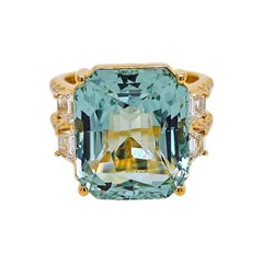 GU Certified 16 Carat Aquamarine Fancy Diamond Yellow Gold Ring