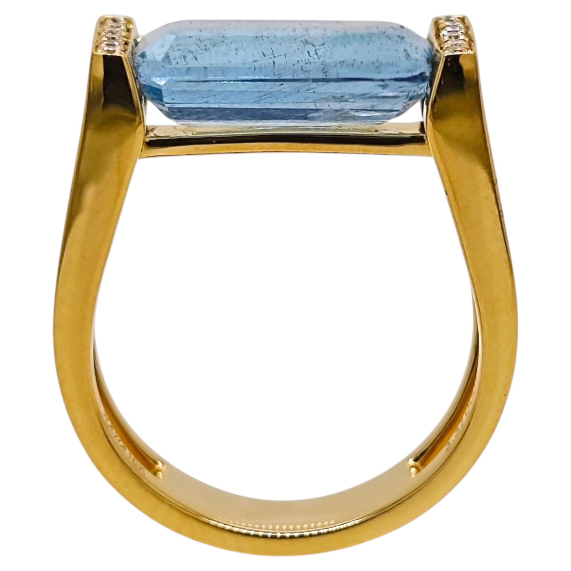 GU zertifiziert 3.44 Karat Aquamarin Runde Diamant Gelbgold Ring