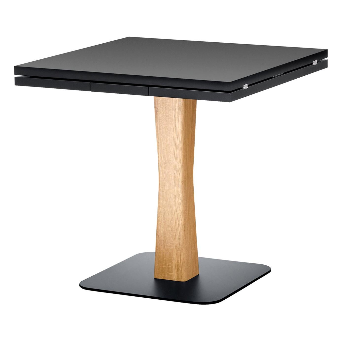 Petite table à rallonge Gualtiero avec plateau noir et cadre en chêne de Paolo Cappello