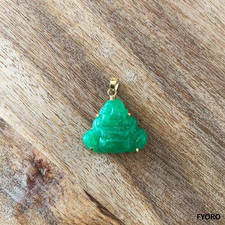 Guangdong Green Jade Buddha Pendant with Solid 18K Yellow Gold For Sale 3
