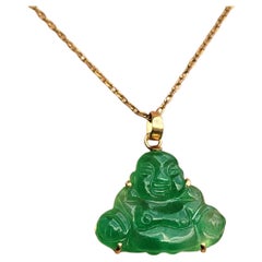Pendentif Bouddha Guangdong en jade vert et or jaune 18 carats massif
