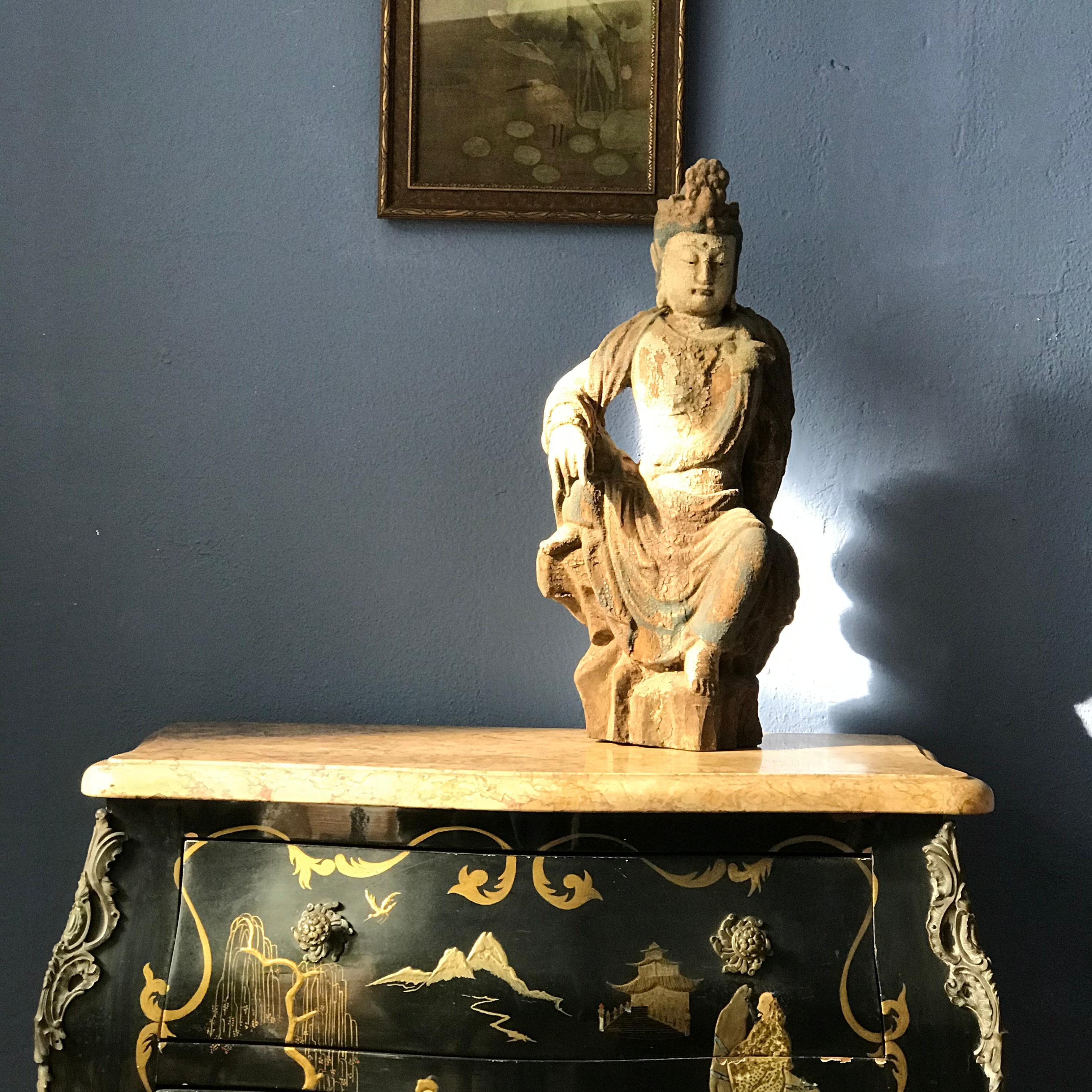 18th Century Guanyin Buddha For Sale