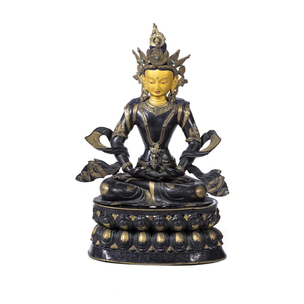 20th Century Guanyin Buddha in Meditation Chinese Sculpture from the Minguo Period For Sale