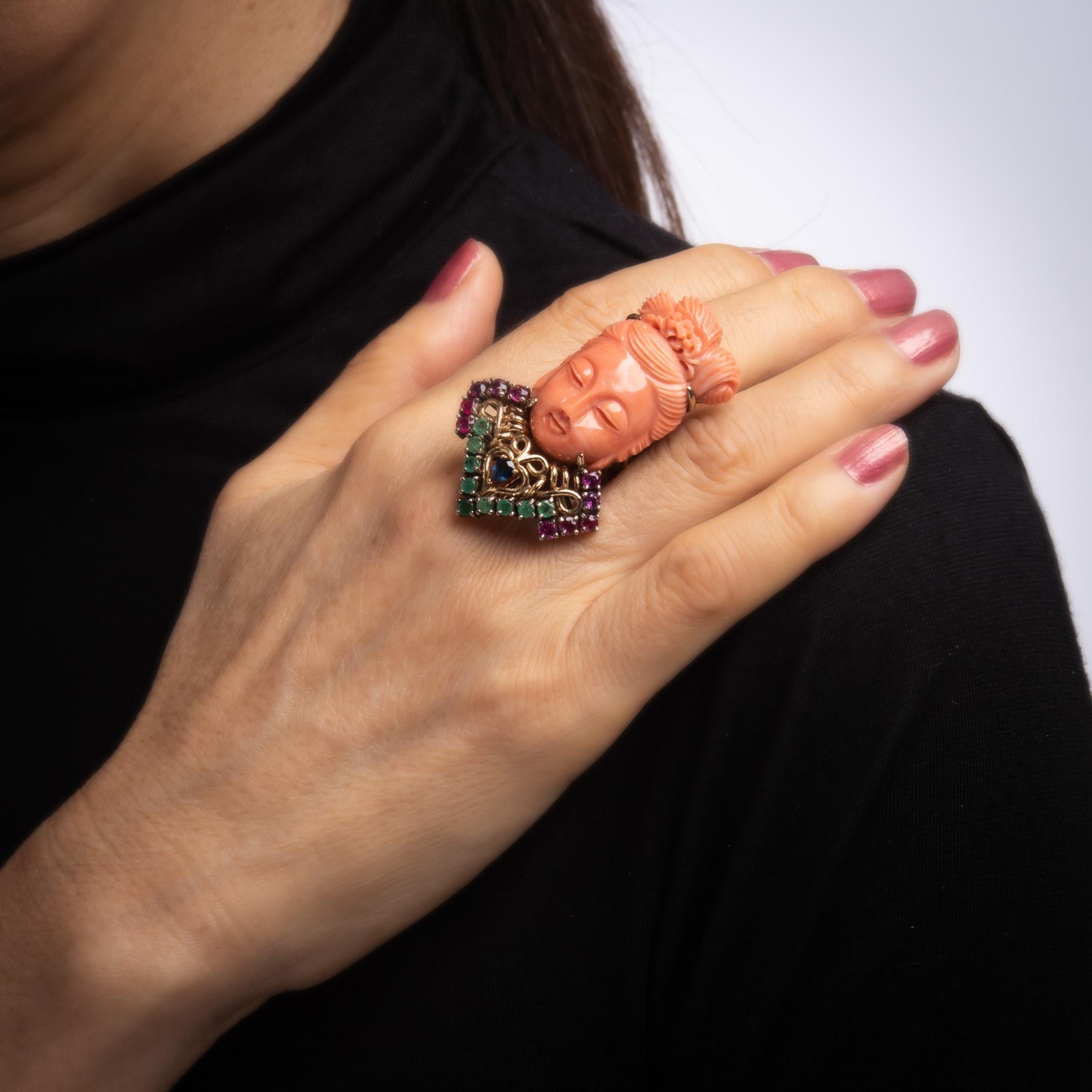 Guanyin Goddess Ring Carved Coral Gemstone Vintage 14 Karat Yellow Gold Cocktail In Good Condition For Sale In Torrance, CA