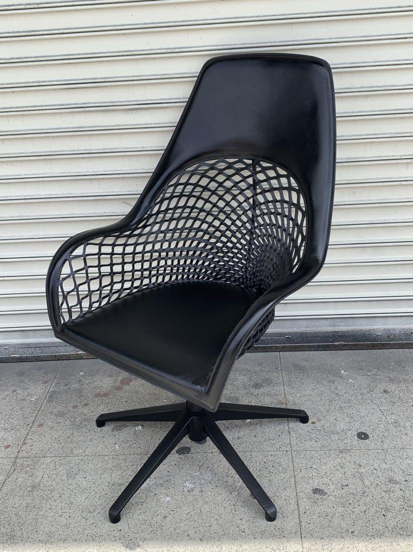 Guapa Chair by Sempere Poli for Midj Spa Made in Italy In Good Condition In Los Angeles, CA