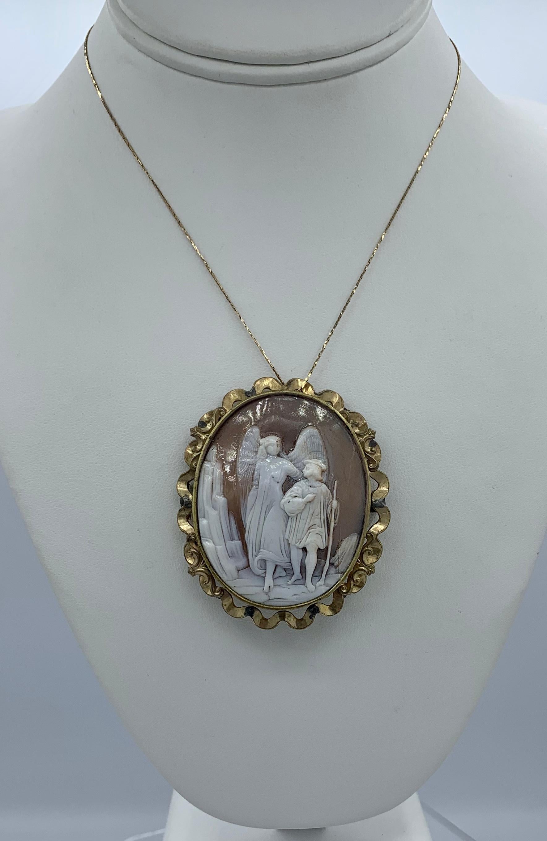 Ange gardien et enfant Camée pendentif Broche Collier Antique Victorien Rare en vente 1