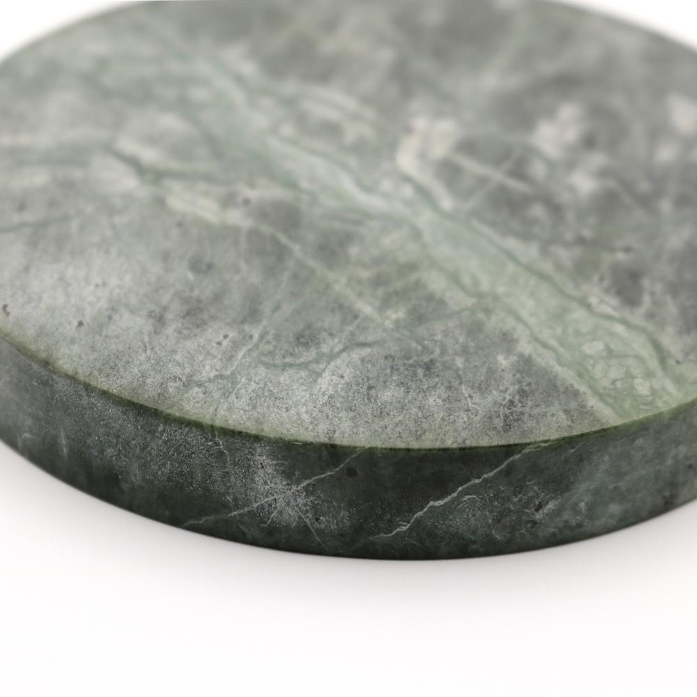 - Guatemala Grüner Marmorsockel, klein, 15W Wireless Charger (Graviert) im Angebot