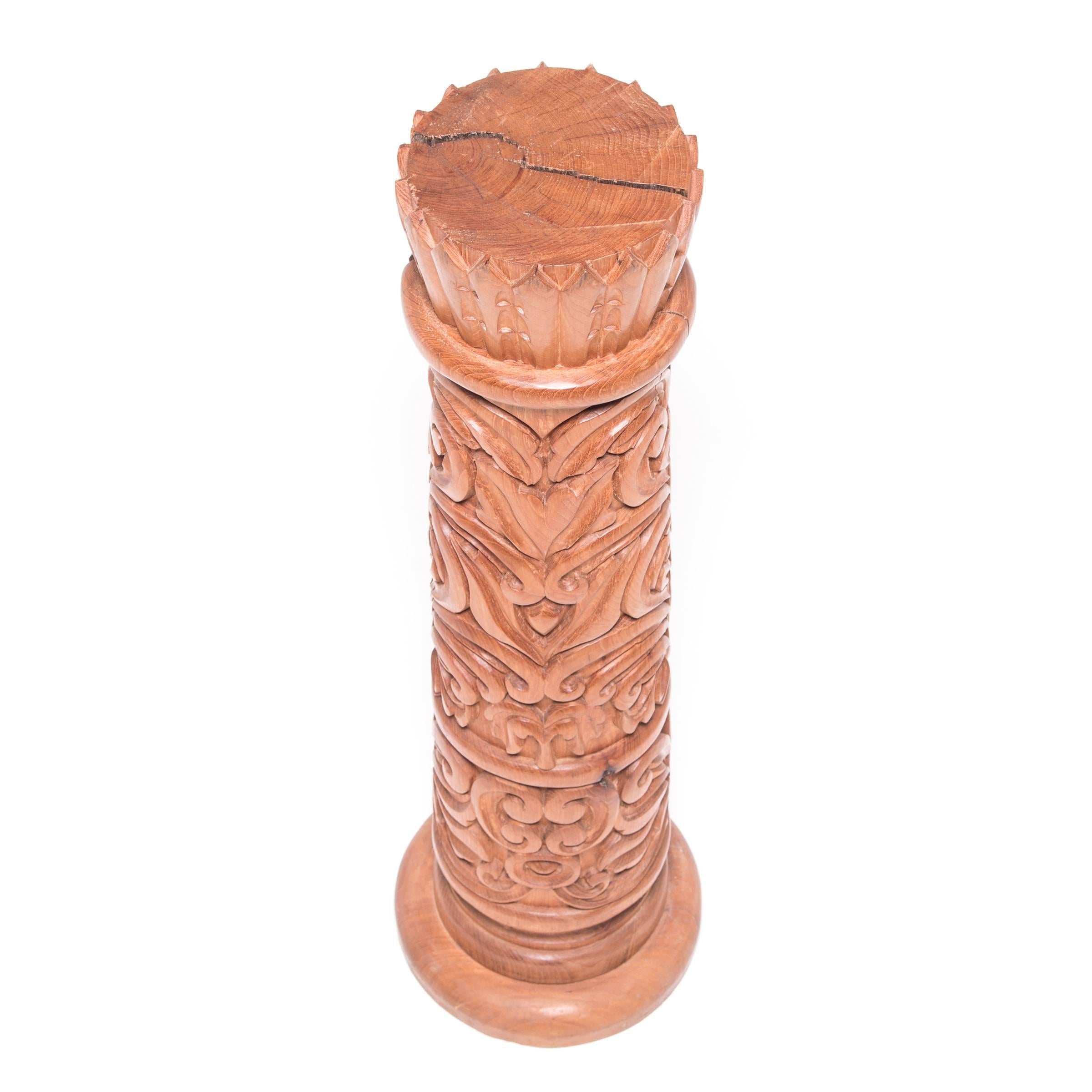 Guatemalan Carved Column Pedestal In Good Condition In Chicago, IL