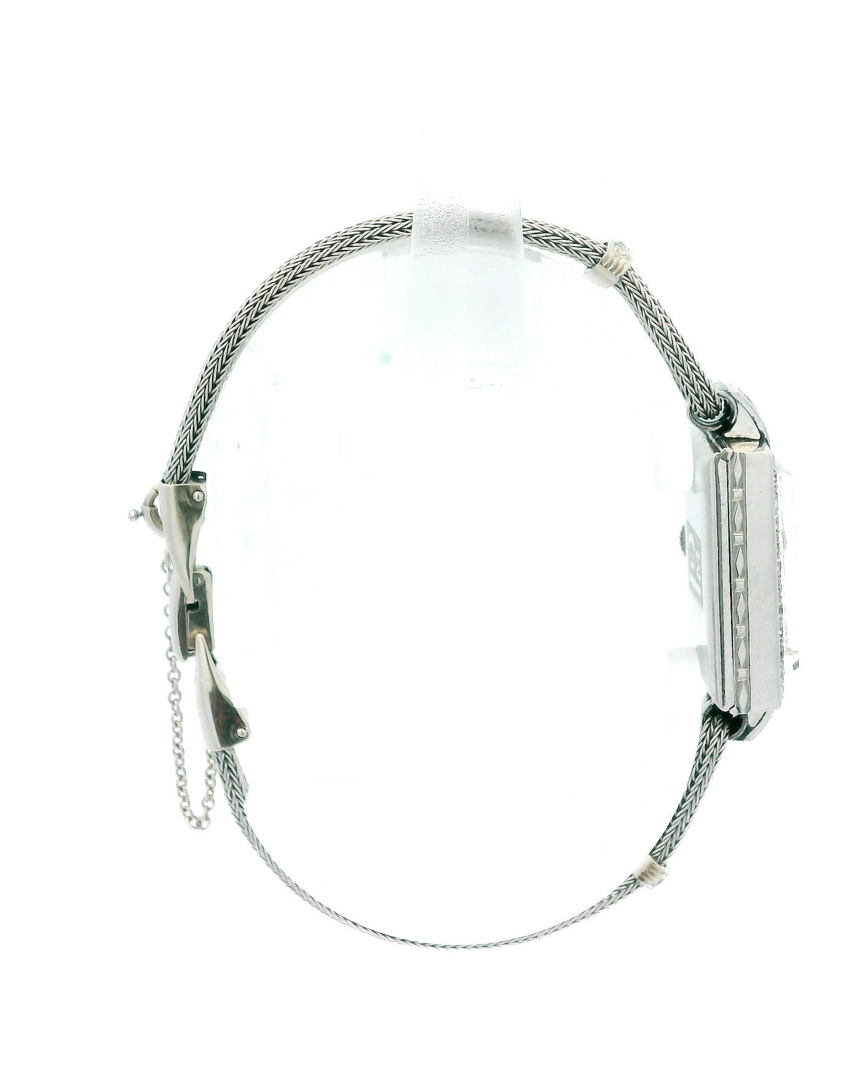Bracelet serpent en or blanc 14K avec lunette en diamant et cadran déco en vente 2