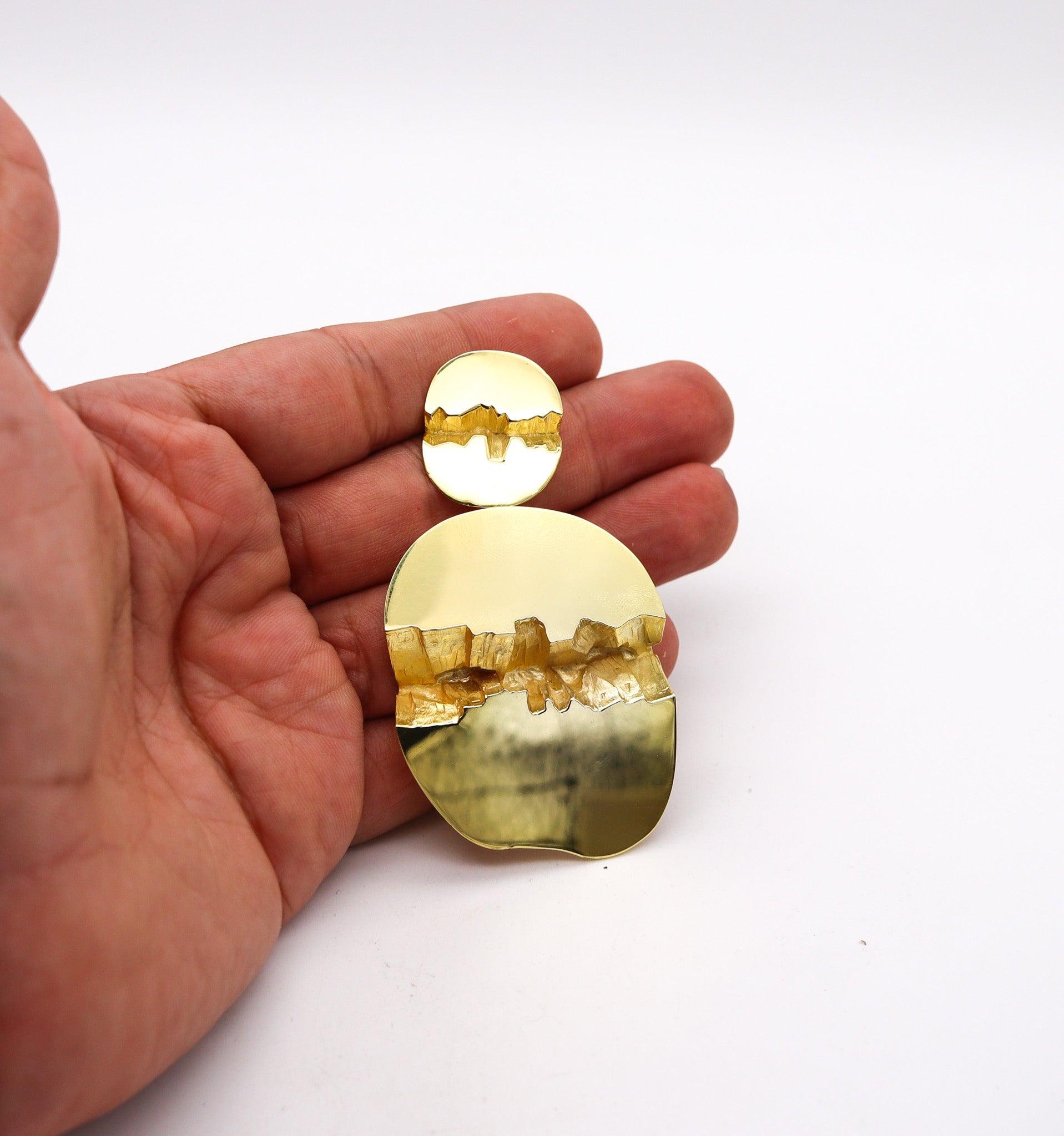 GUBELIN 1970 Grand Canyon Fractured Pendant In Solid 18Kt Yellow Gold For Sale 5